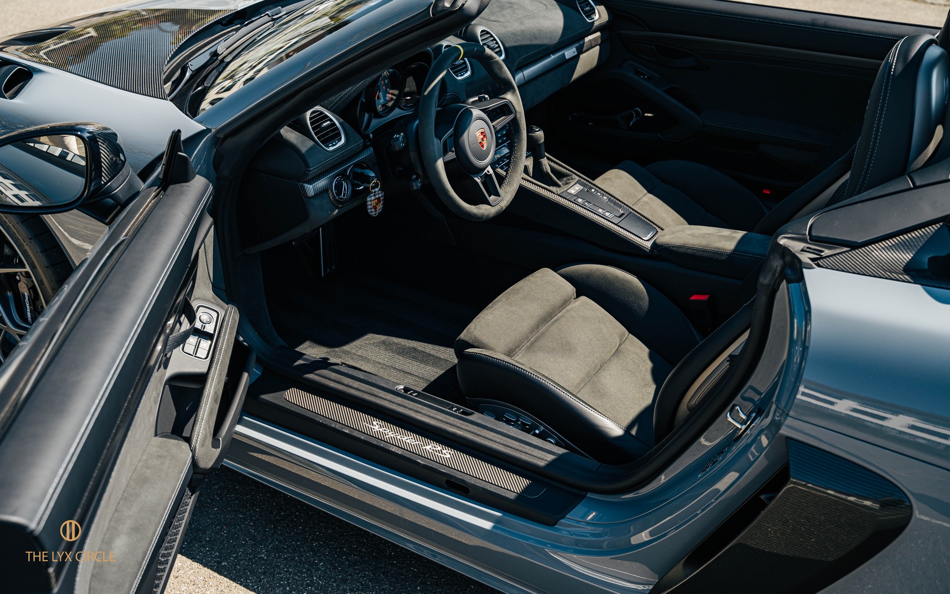 PORSCHE 718 Boxster Spyder RS PDK Weissach-image-9