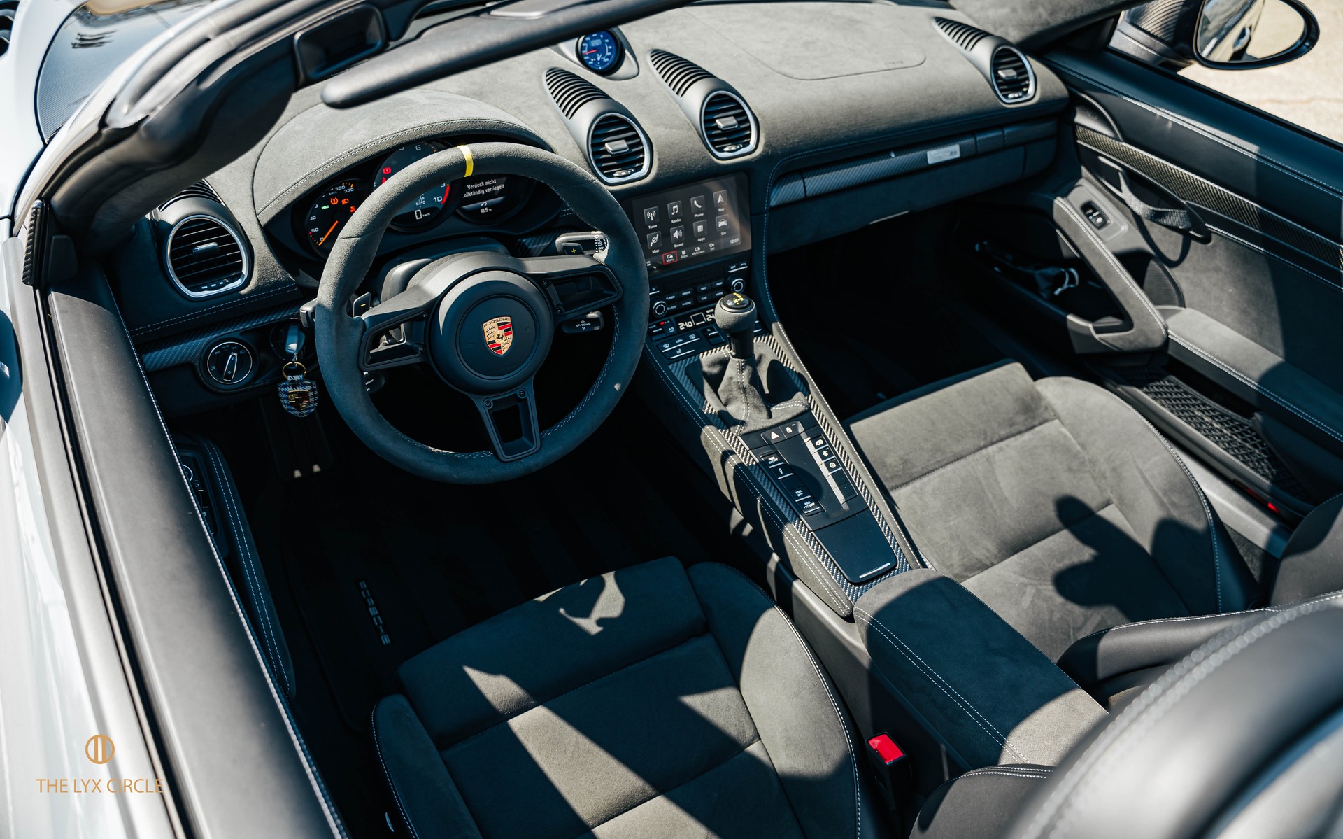 PORSCHE 718 Boxster Spyder RS PDK Weissach-image-10