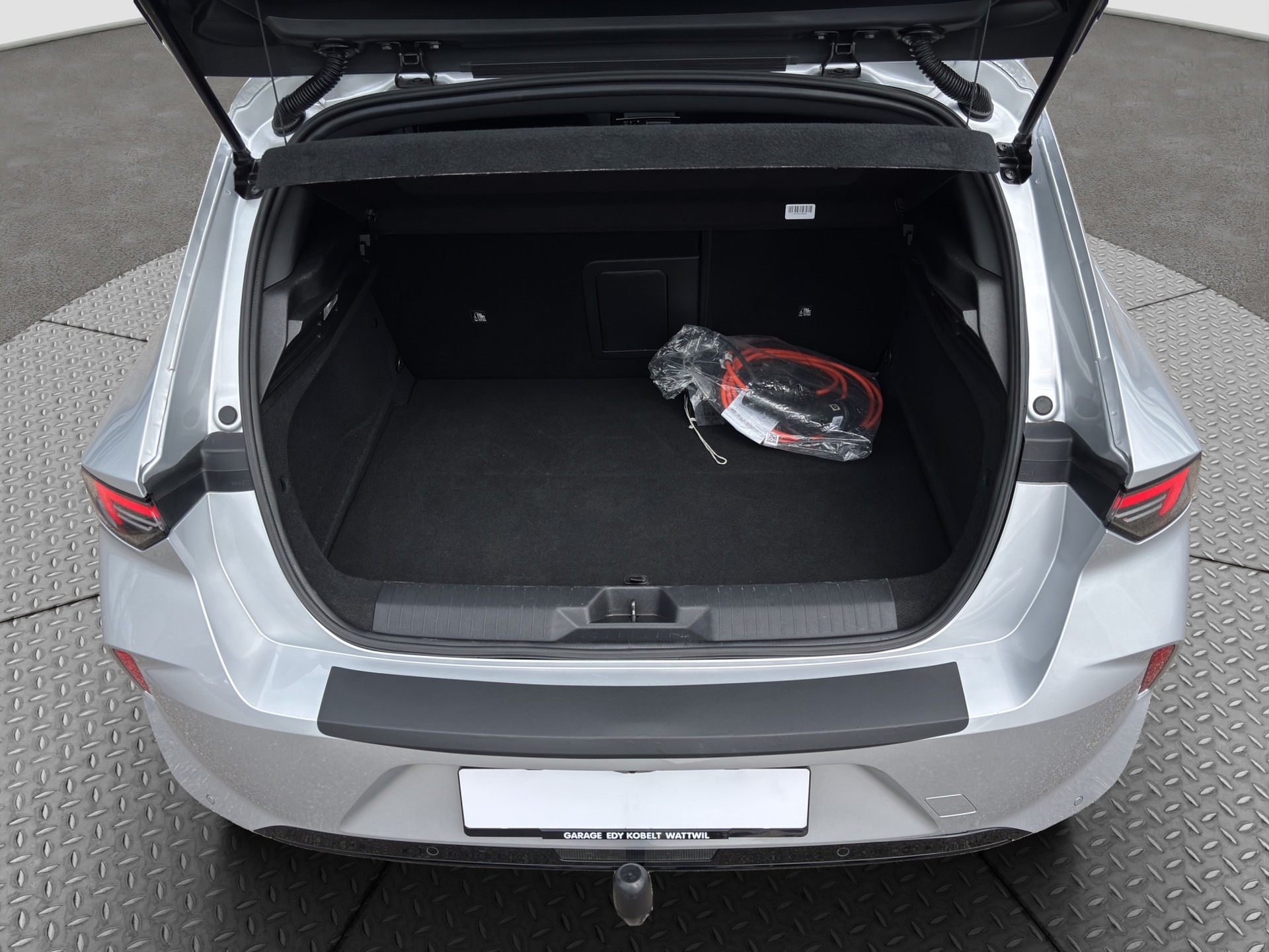 OPEL Astra 1.6 PHEV Turbo Swiss Plus A-image-16
