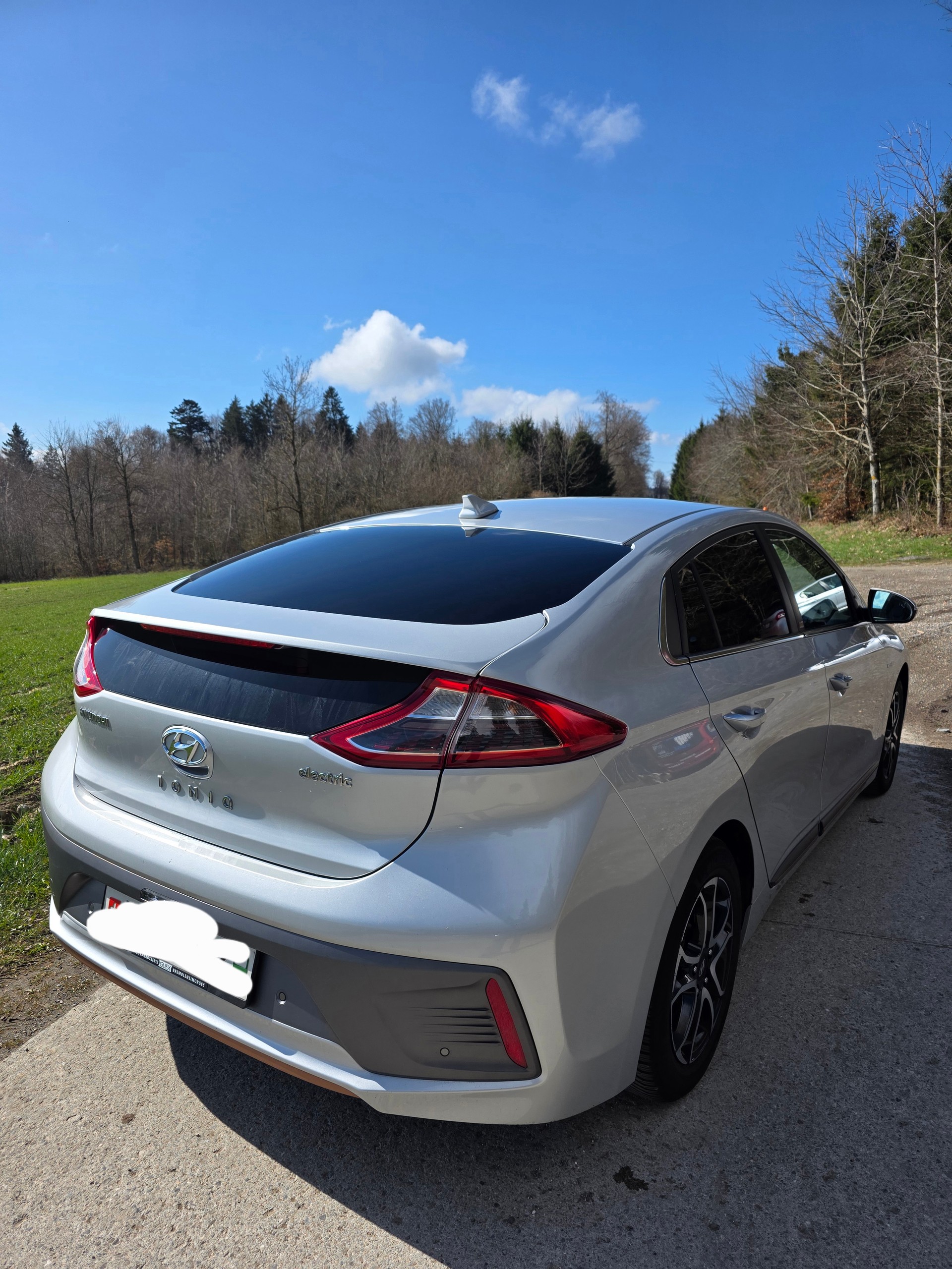 HYUNDAI Electric Vertex-image-1