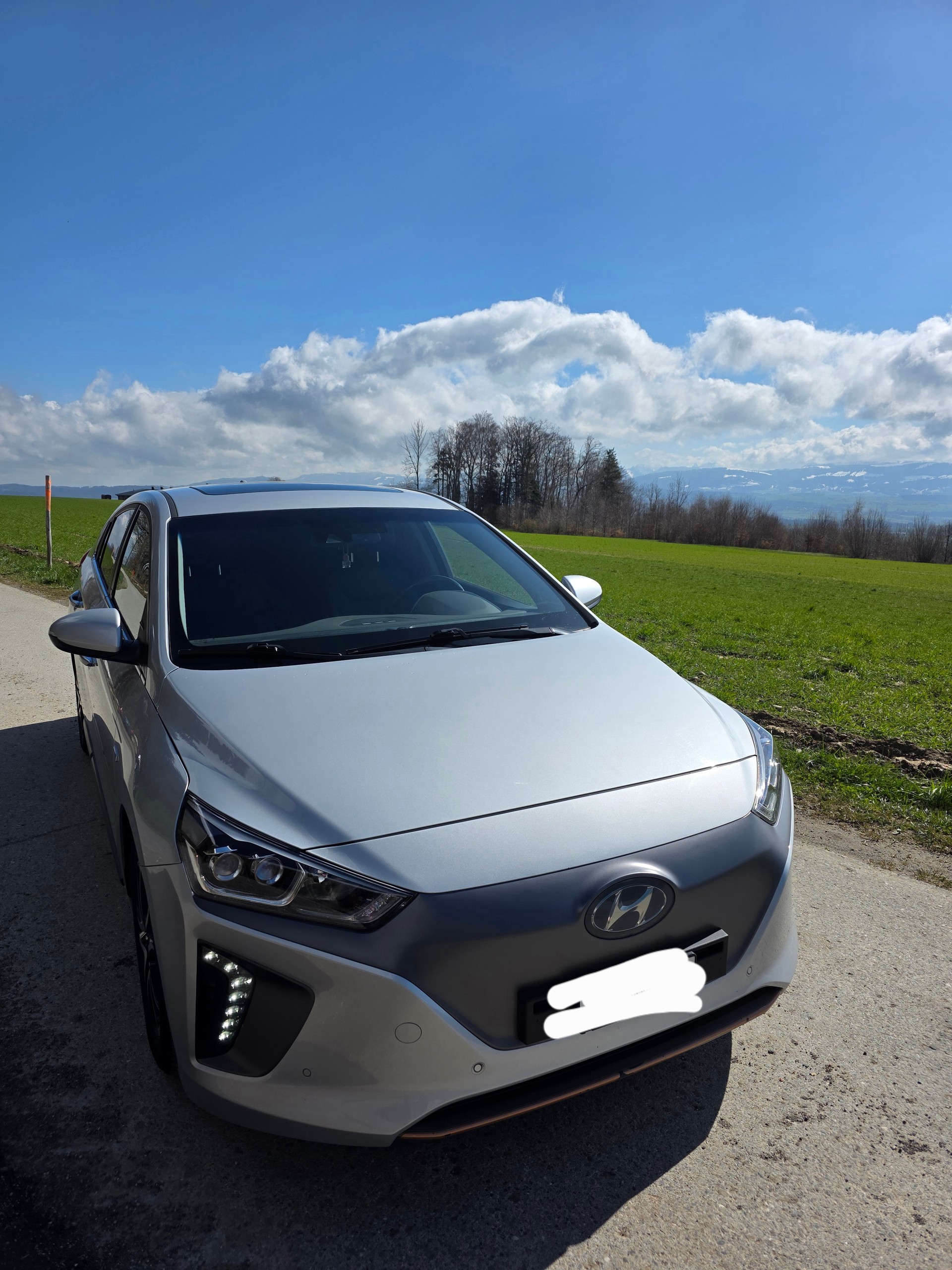 HYUNDAI Electric Vertex