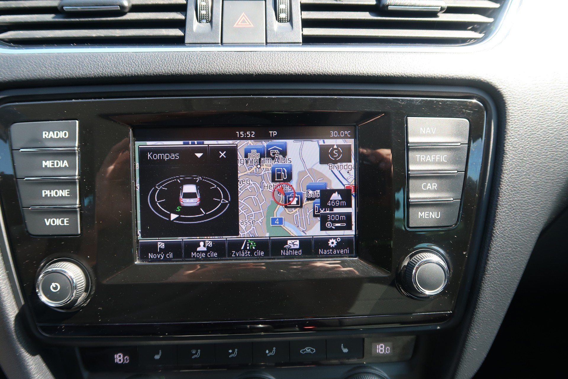 SKODA Octavia Combi 2.0 TDI Ambition 4x4-image-8