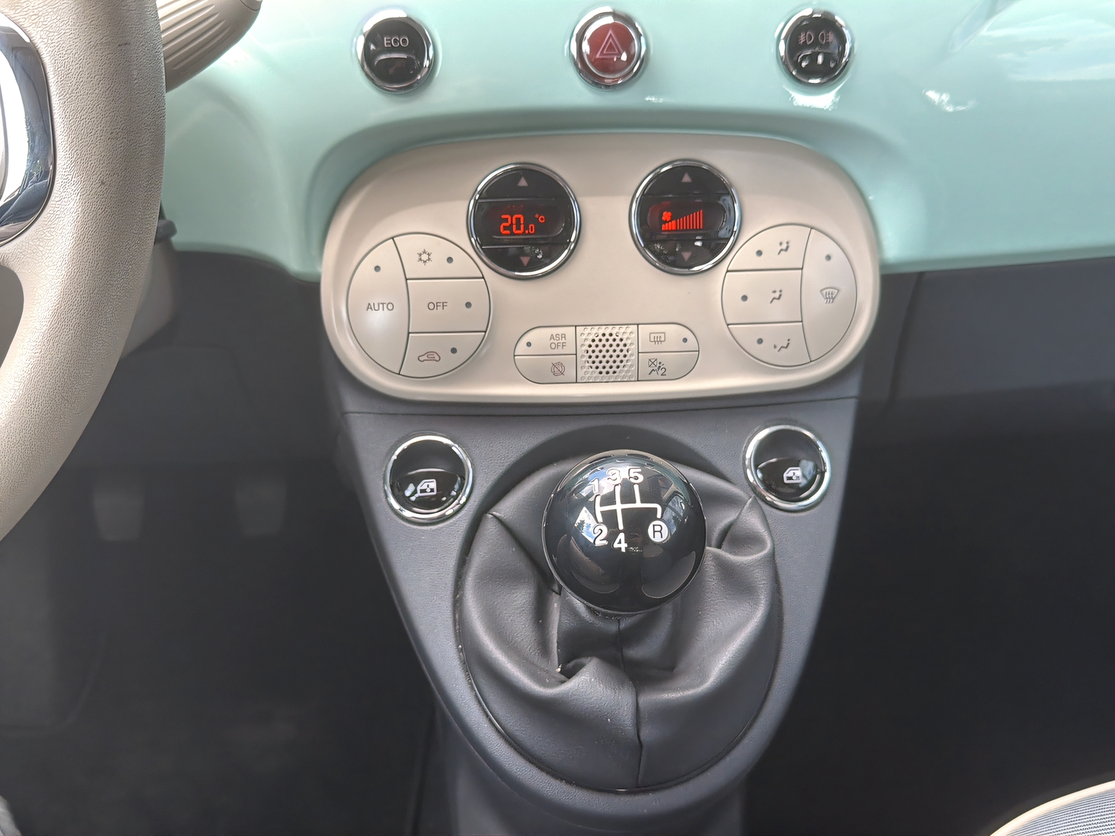 FIAT 500 C 0.9 T TwinAir Lounge-image-15