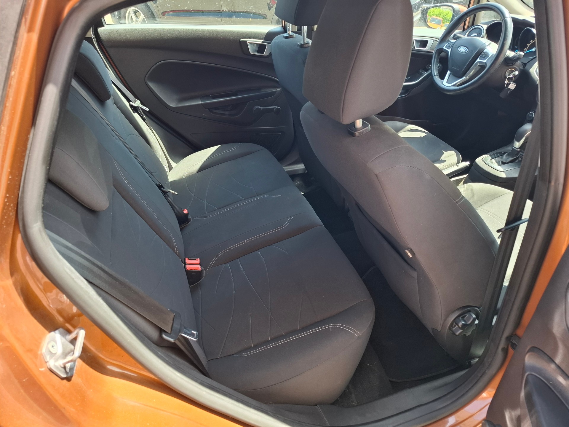 FORD Fiesta 1.0 SCTi Trend PowerShift-image-8