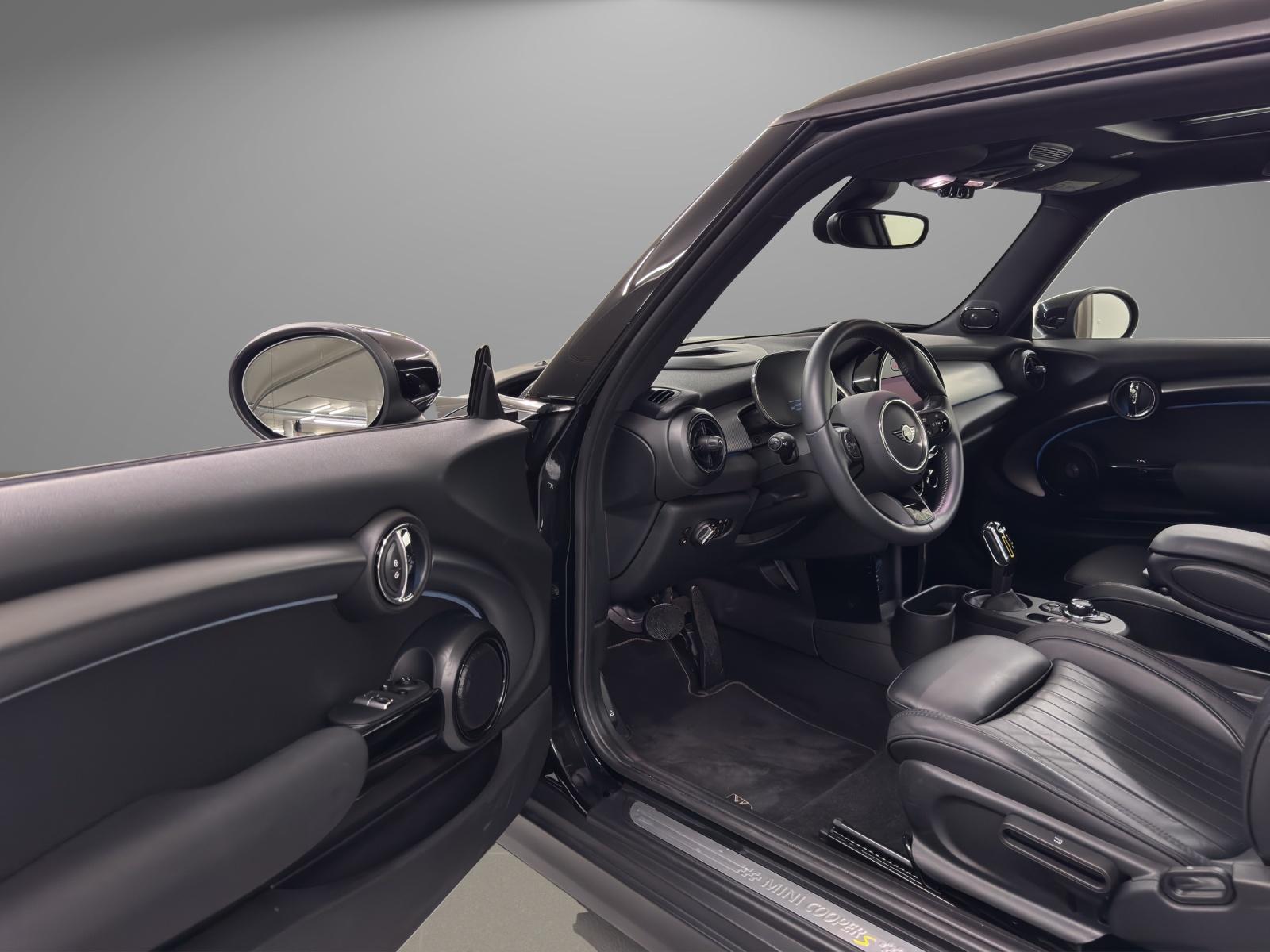MINI Cooper SE-image-11
