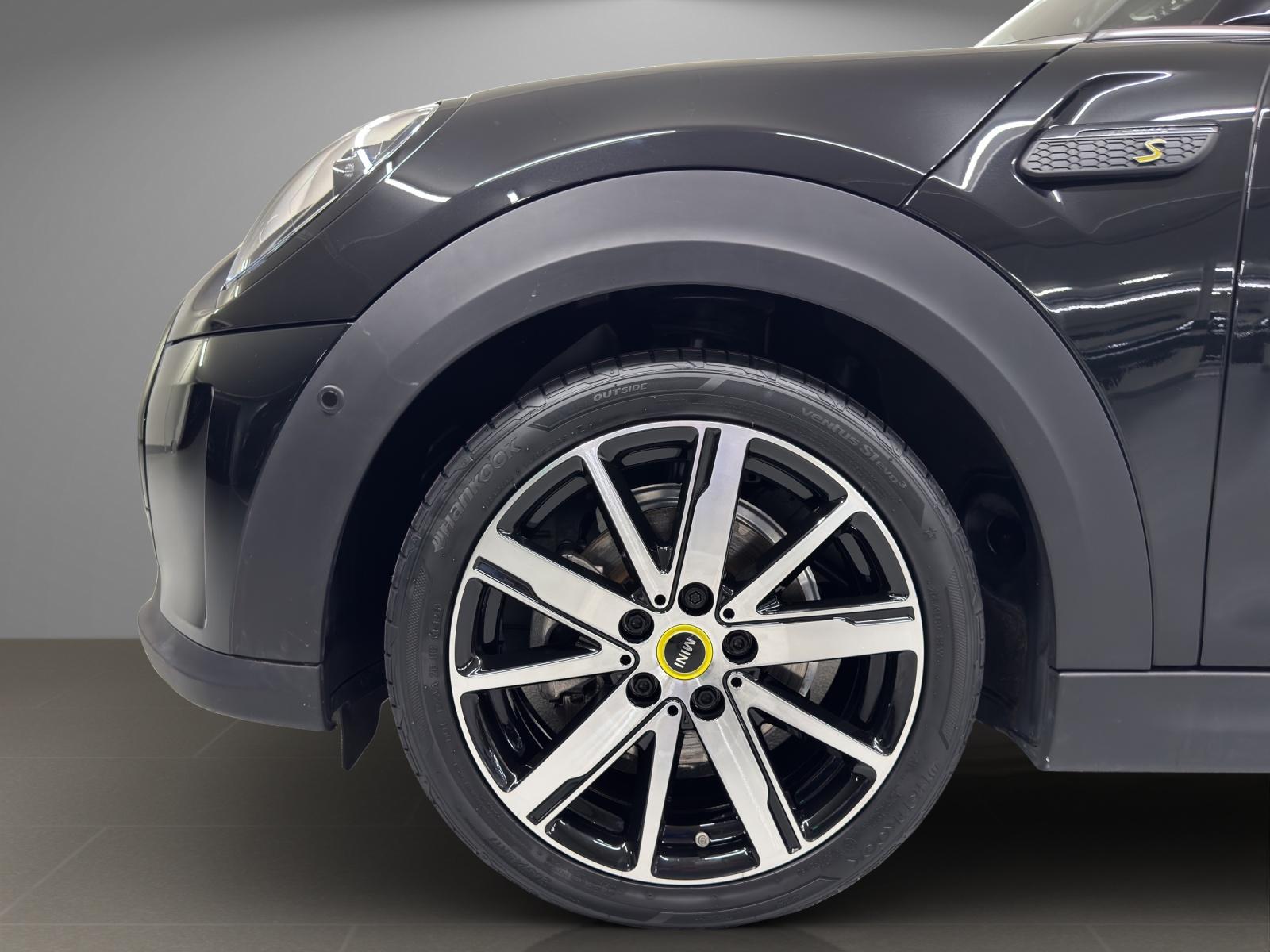 MINI Cooper SE-image-8