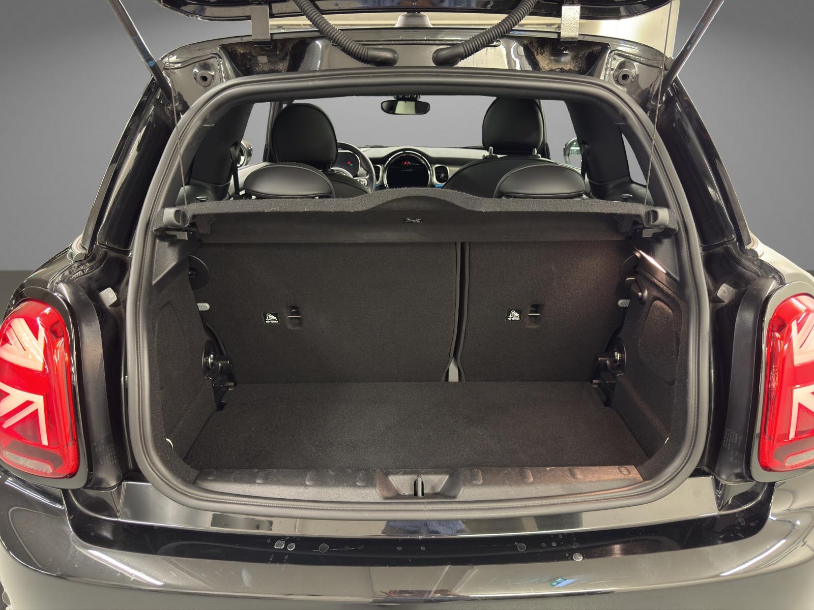 MINI Cooper SE-image-9