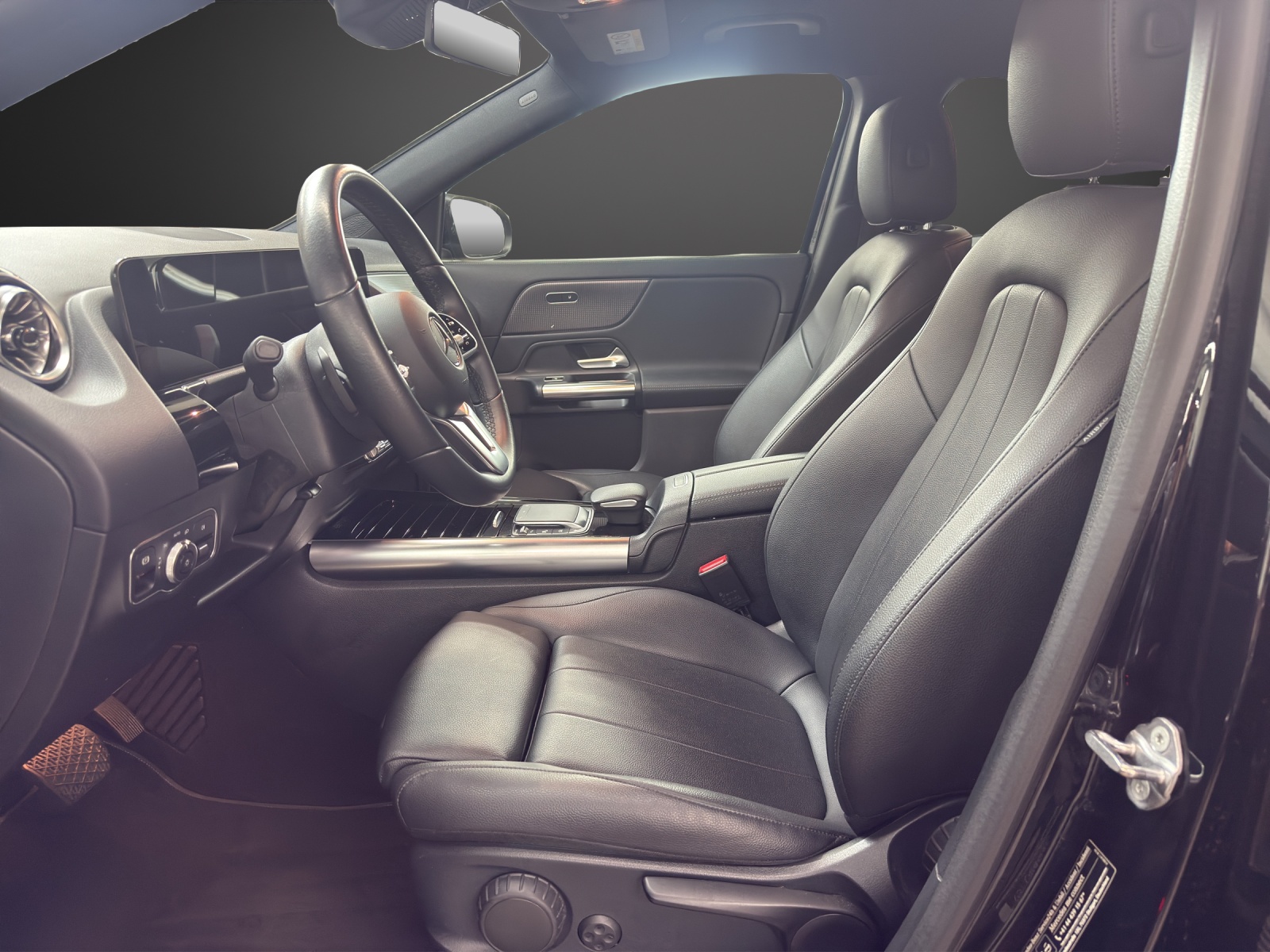 MERCEDES-BENZ GLA 250 Progressive4Matic-image-9