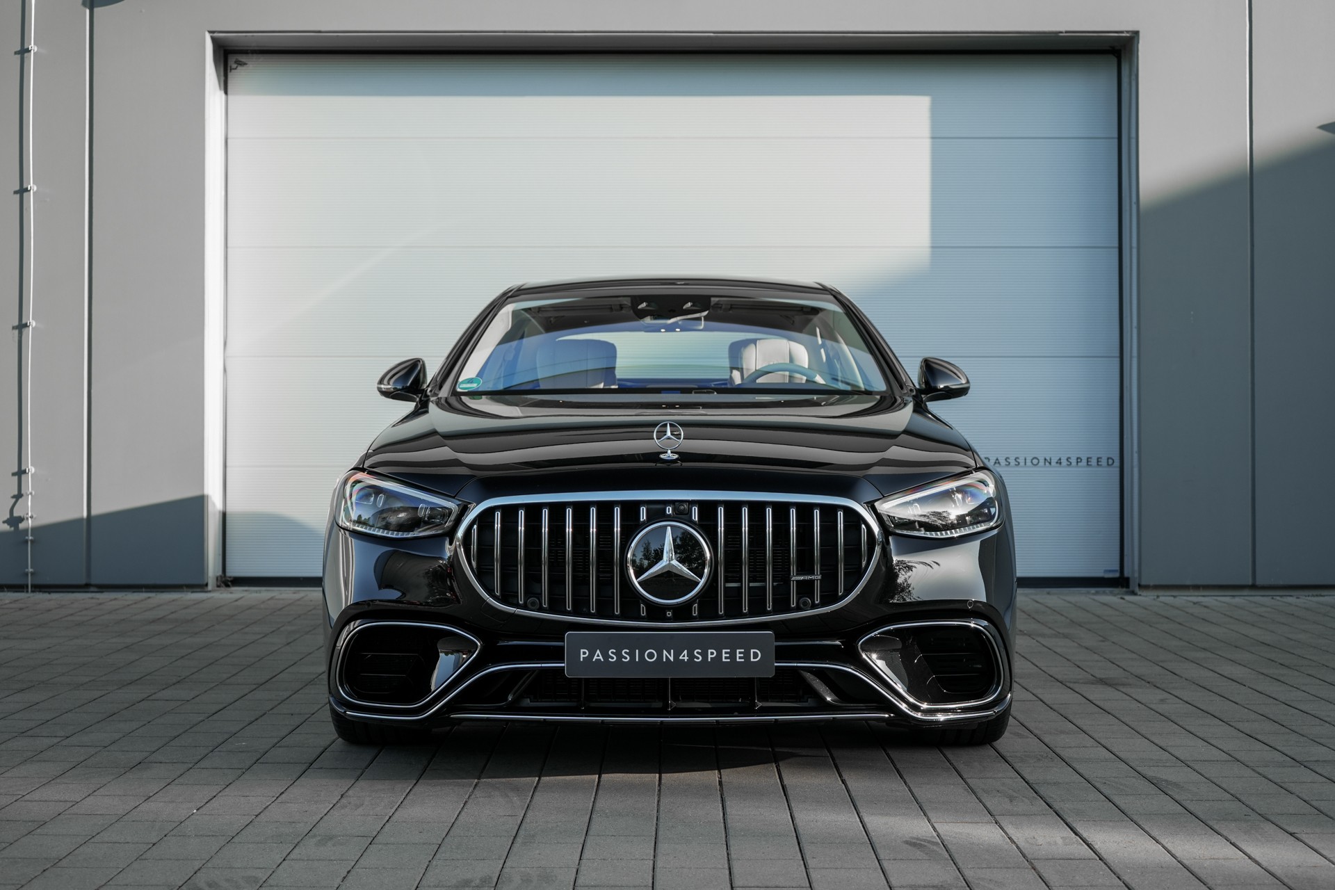 MERCEDES-BENZ S 63 AMG E Performance 4Matic
