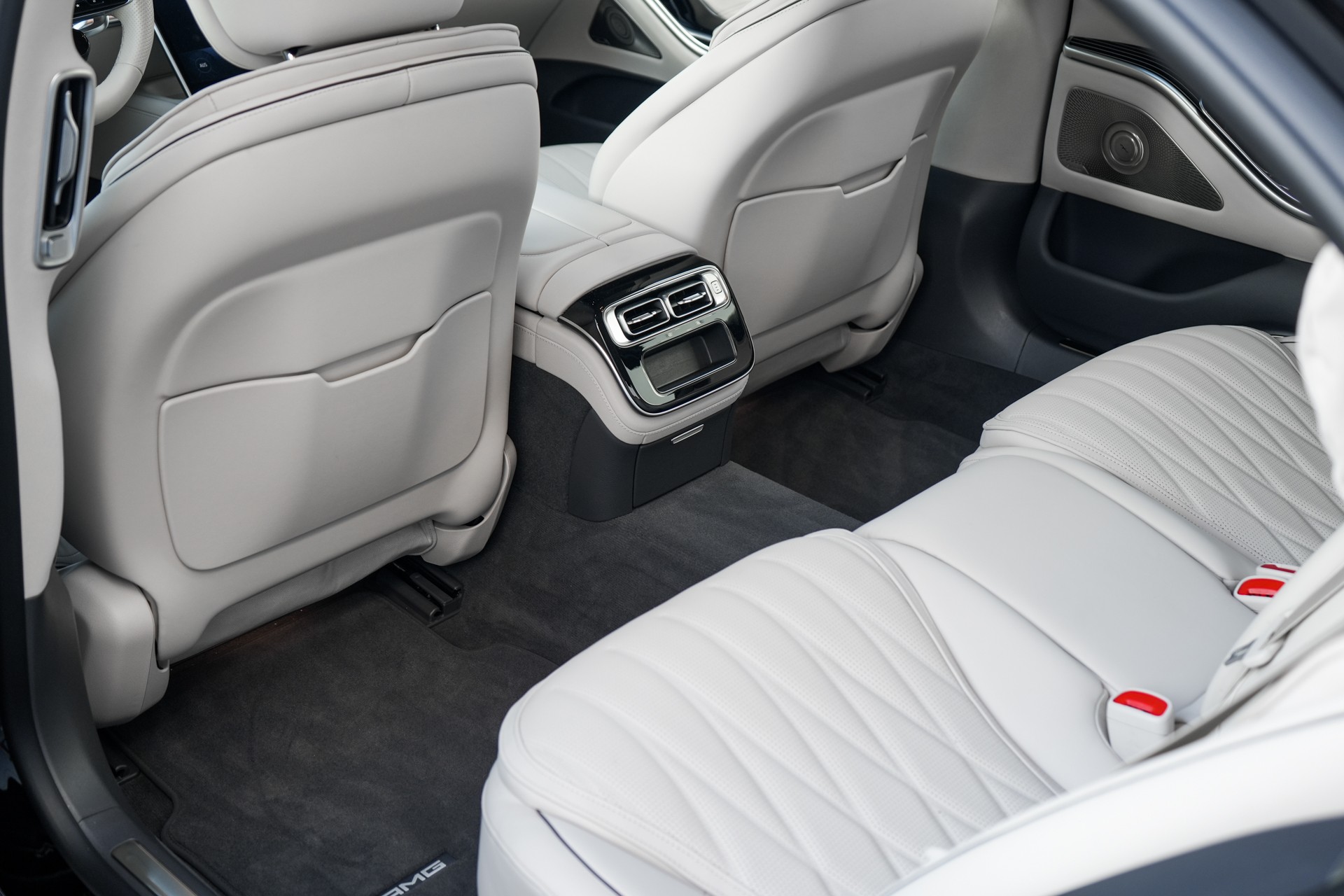 MERCEDES-BENZ S 63 AMG E Performance 4Matic-image-15