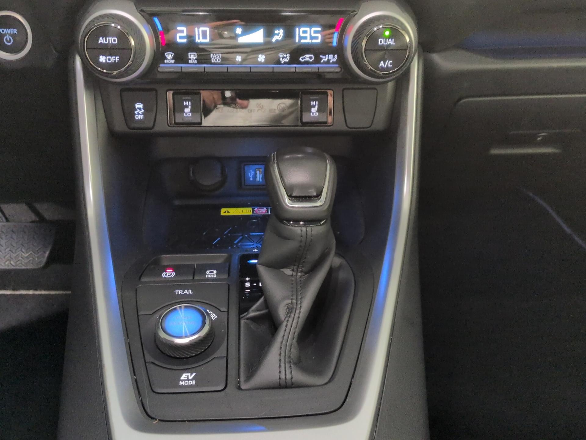 TOYOTA RAV-4 2.5 HSD Style e-CVT 4WD-image-11