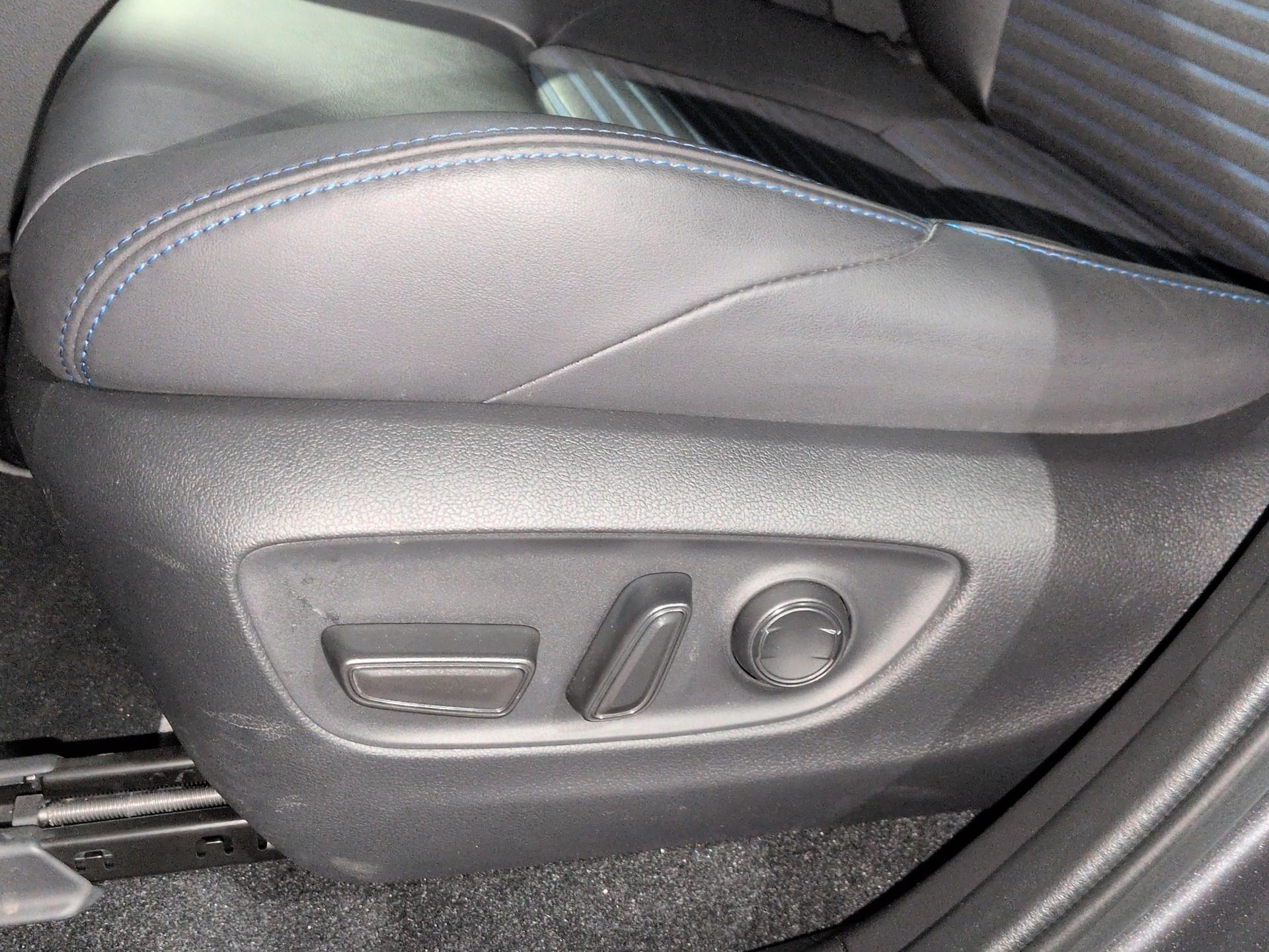 TOYOTA RAV-4 2.5 HSD Style e-CVT 4WD-image-22