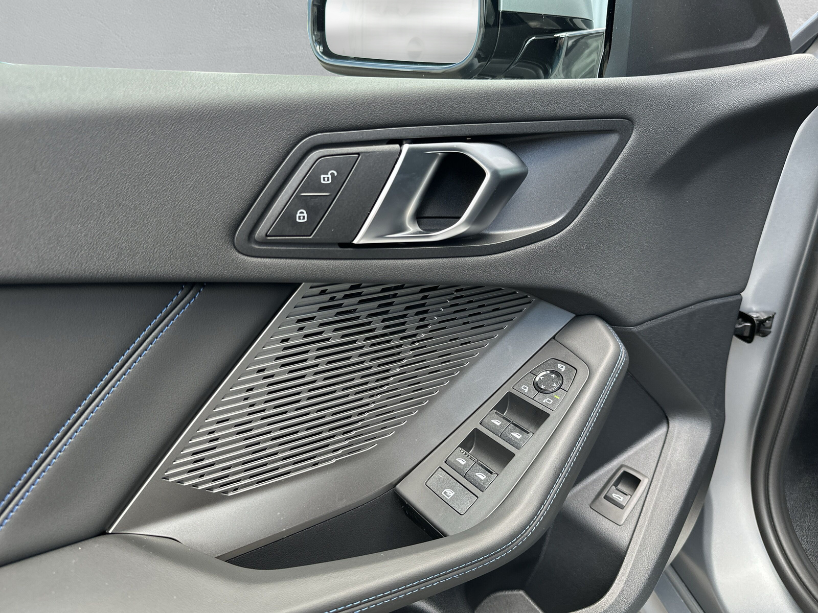 BMW 123 xDrive M Sport Pro Steptronic-image-20