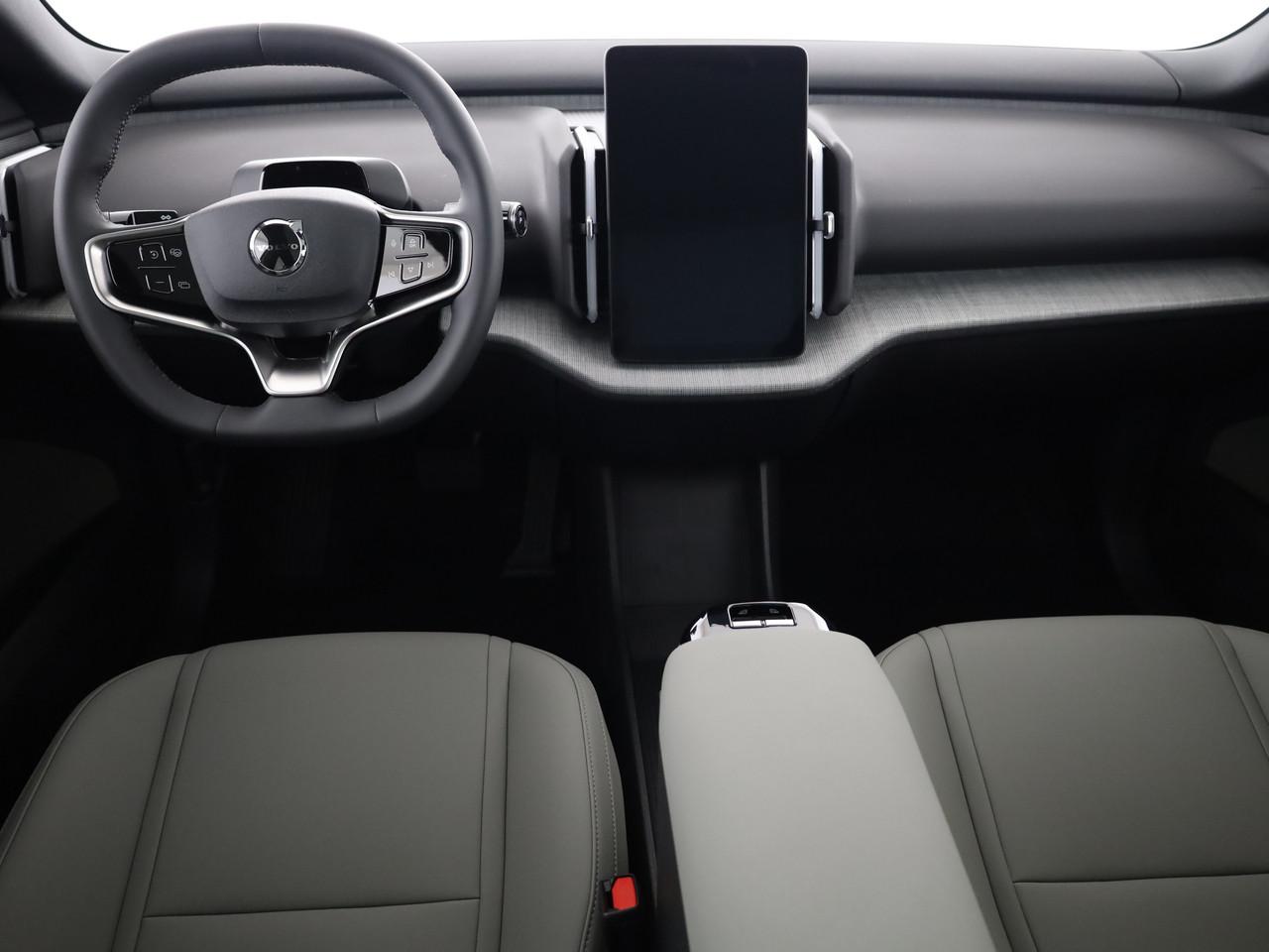 VOLVO EX30 CC P8 Ultra AWD-image-8