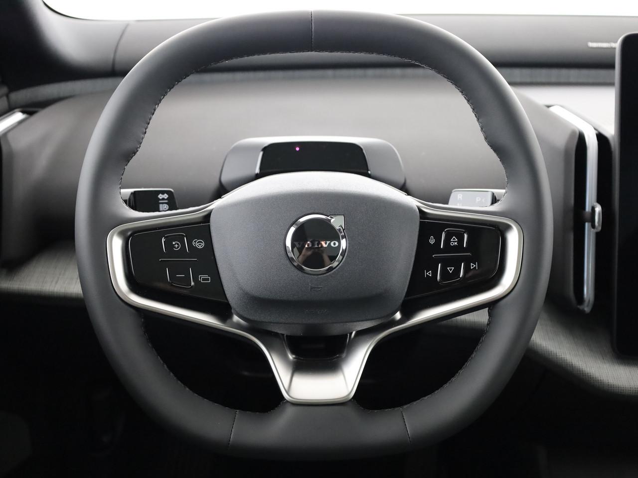 VOLVO EX30 CC P8 Ultra AWD-image-13