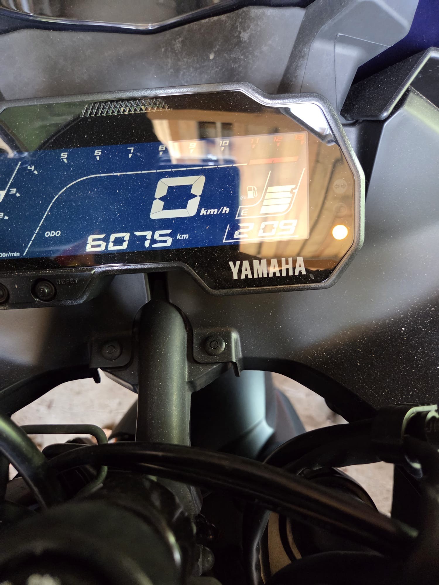 YAMAHA R 125-image-4