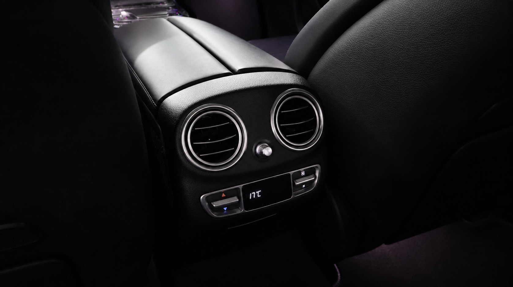 MERCEDES-BENZ AMG E 63 S 4Matic+ Speedshift 9G-TCT-image-23