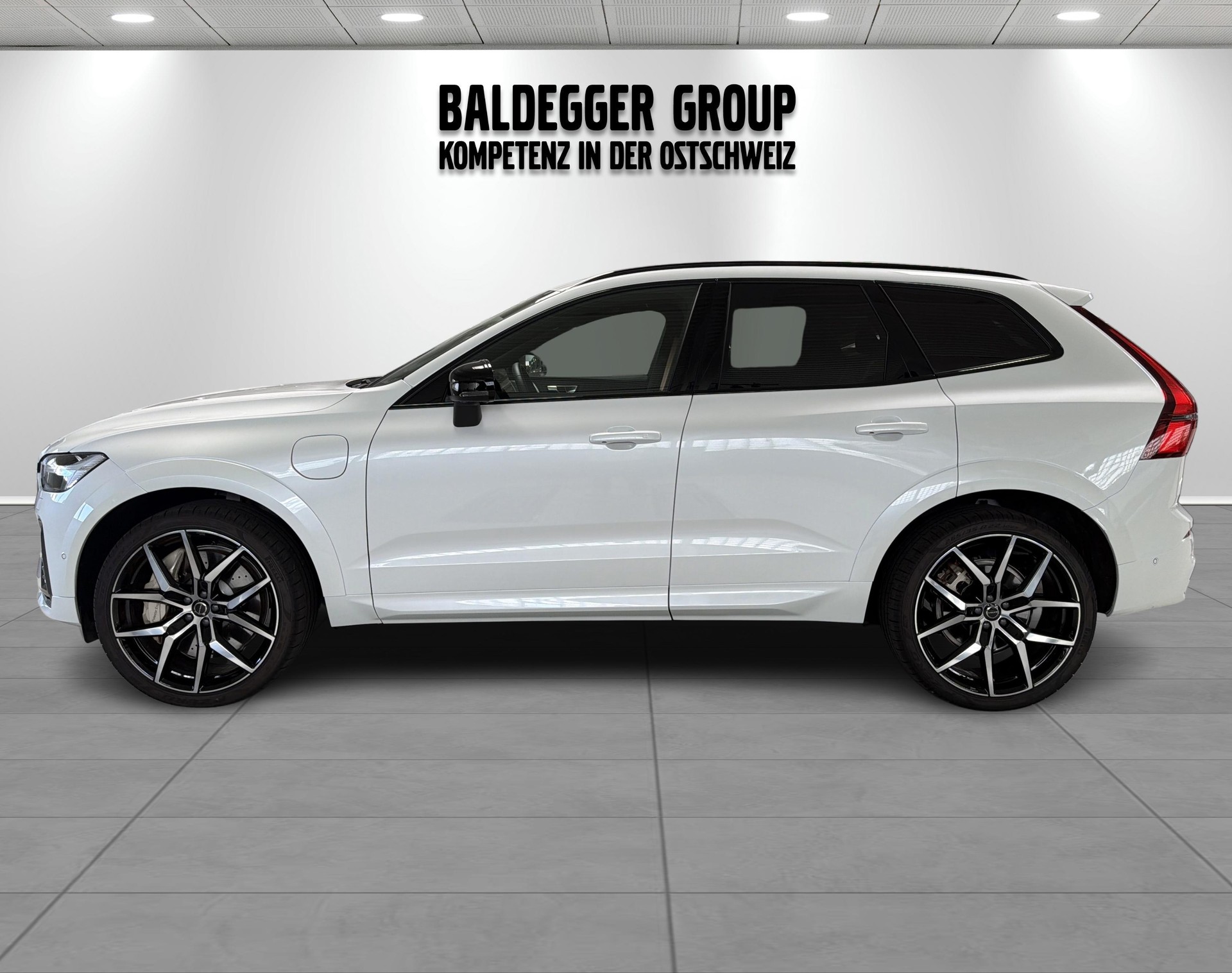 VOLVO XC60 2.0 T8 TE Polestar eAWD-showroom-element-1
