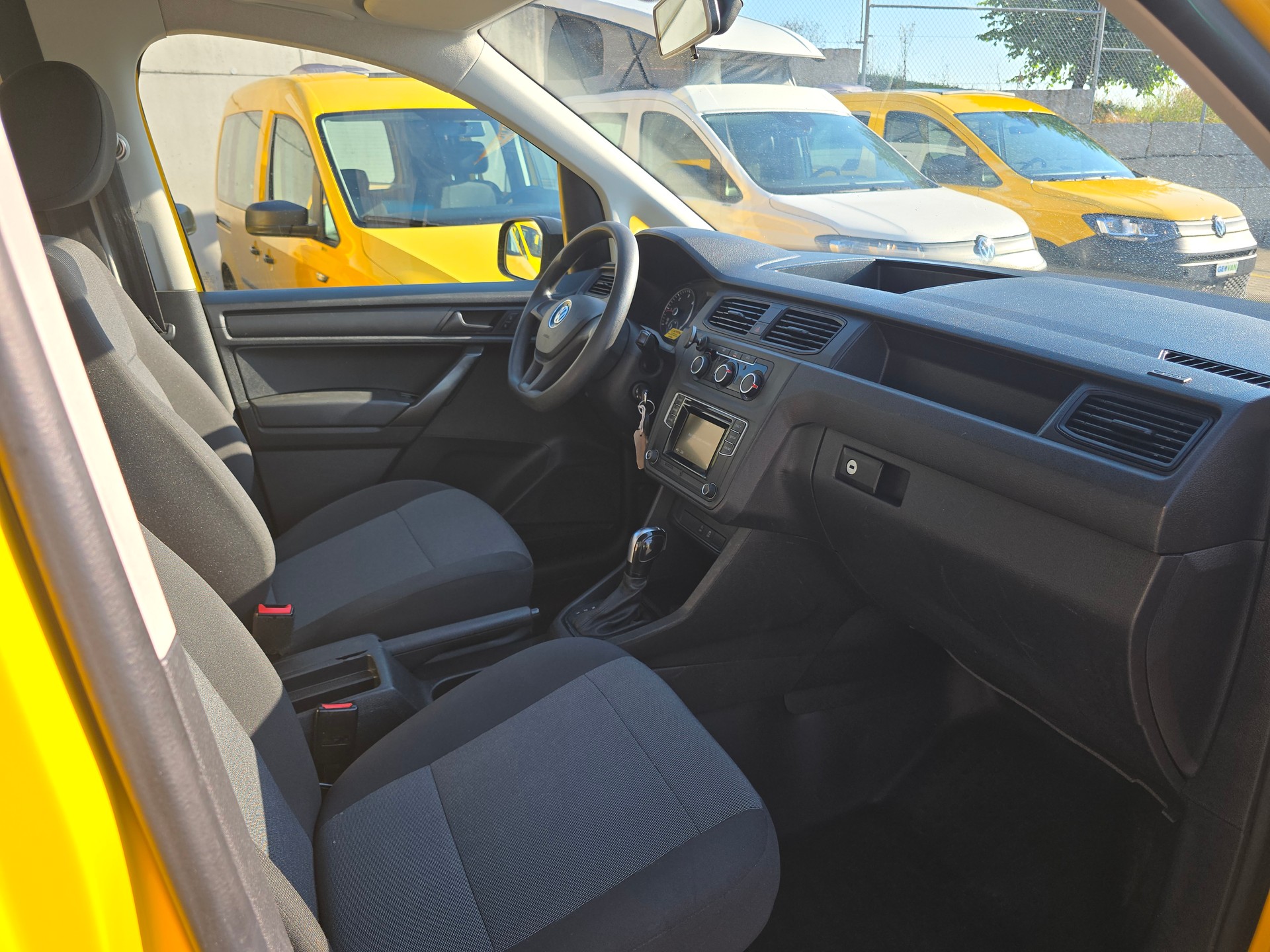VW GEOVAN M - Hubdach - Allrad - Automat - 150PS - Klima - PDC - BC - Tempomat-image-3