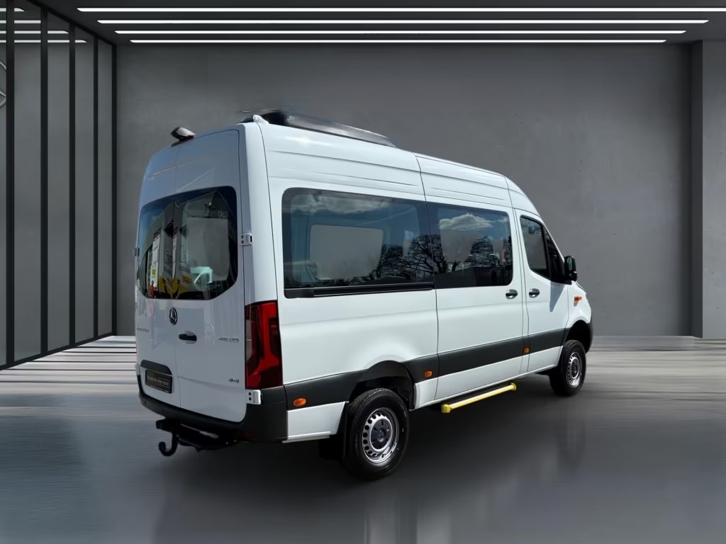 MERCEDES-BENZ Sprinter 319 CDI Lang 9G-TRONIC 4x4-image-4