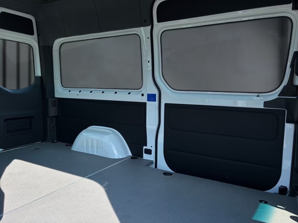 MERCEDES-BENZ Sprinter 319 CDI Lang 9G-TRONIC 4x4-showroom-element-3
