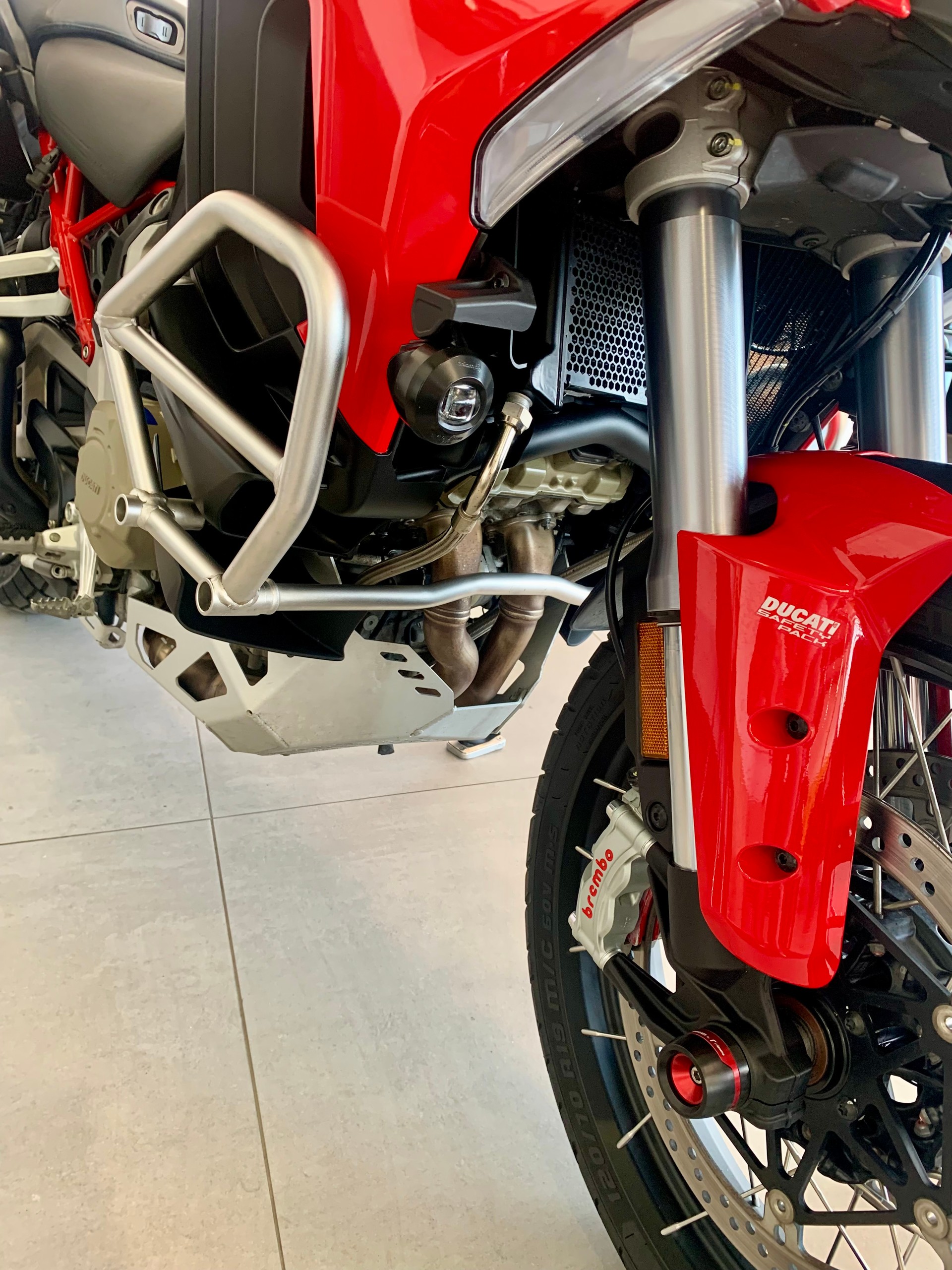 DUCATI Multistrada V4 S Travel & Radar Speichen Felgen-image-3