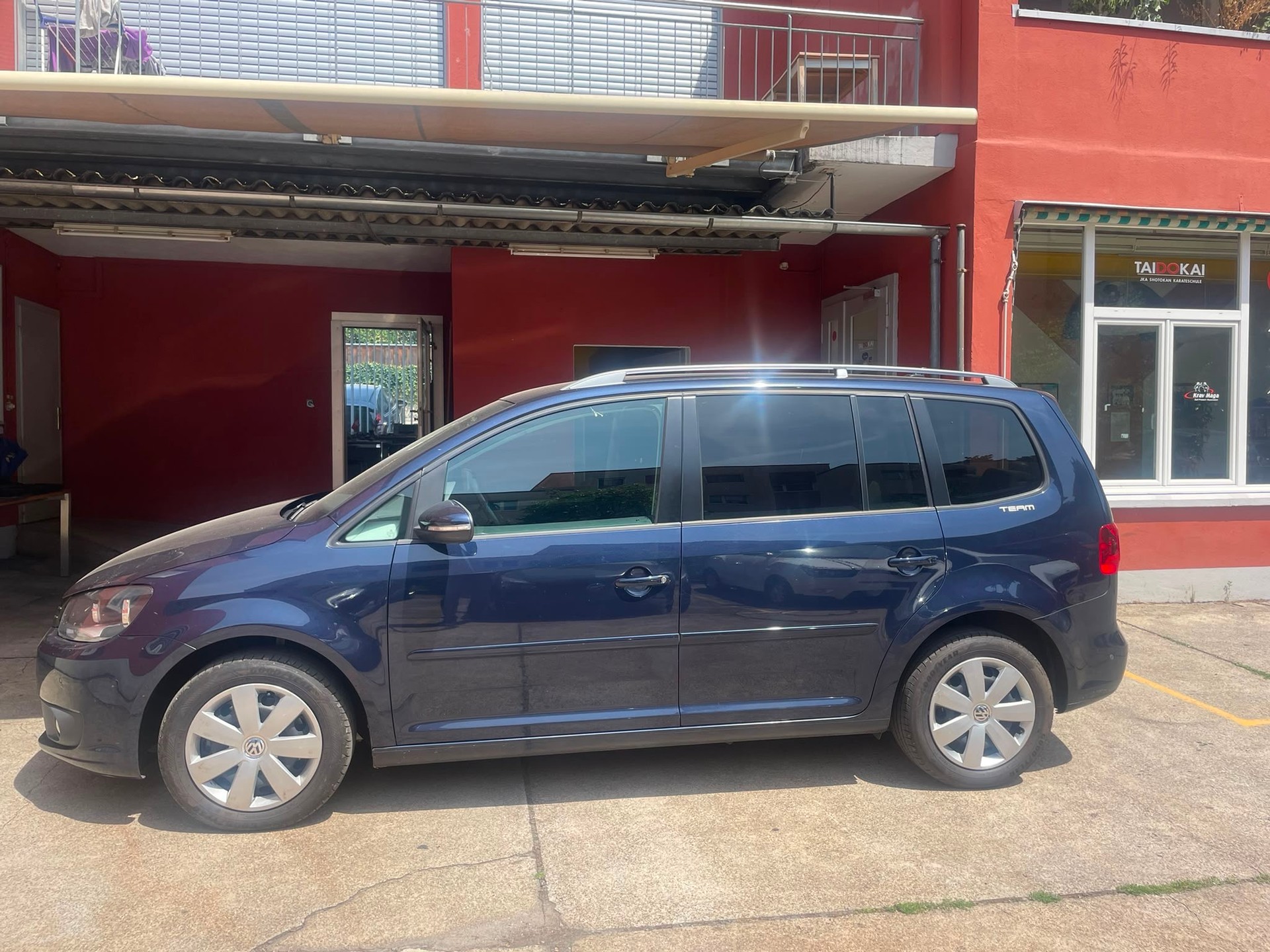 VW Touran 1.4 TSI Team DSG-showroom-element-2