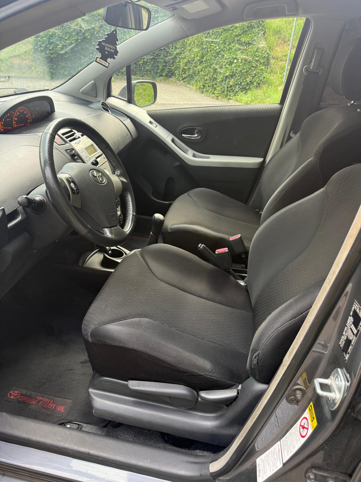 TOYOTA Yaris 1.8 TS-image-5