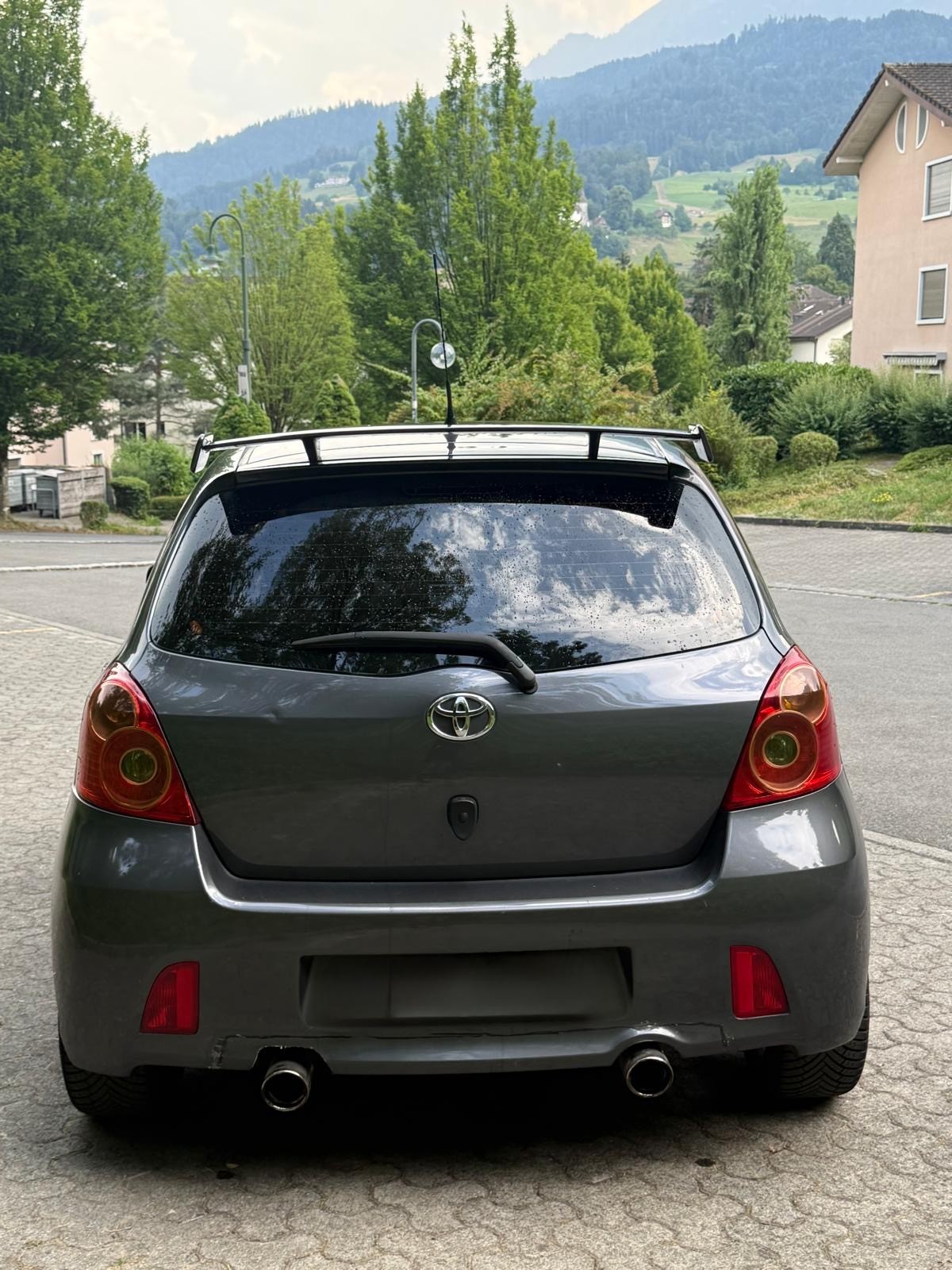 TOYOTA Yaris 1.8 TS-image-2