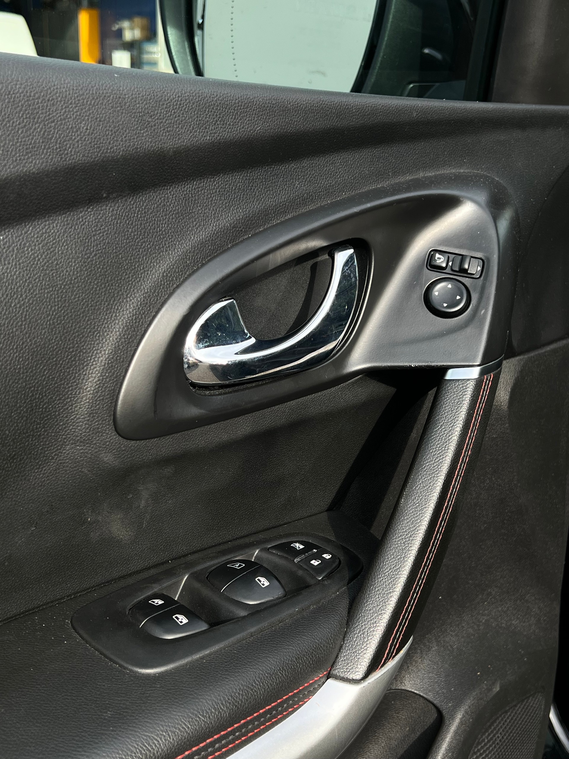 RENAULT Kadjar 1.2 16V Turbo Swiss Edition EDC-image-11
