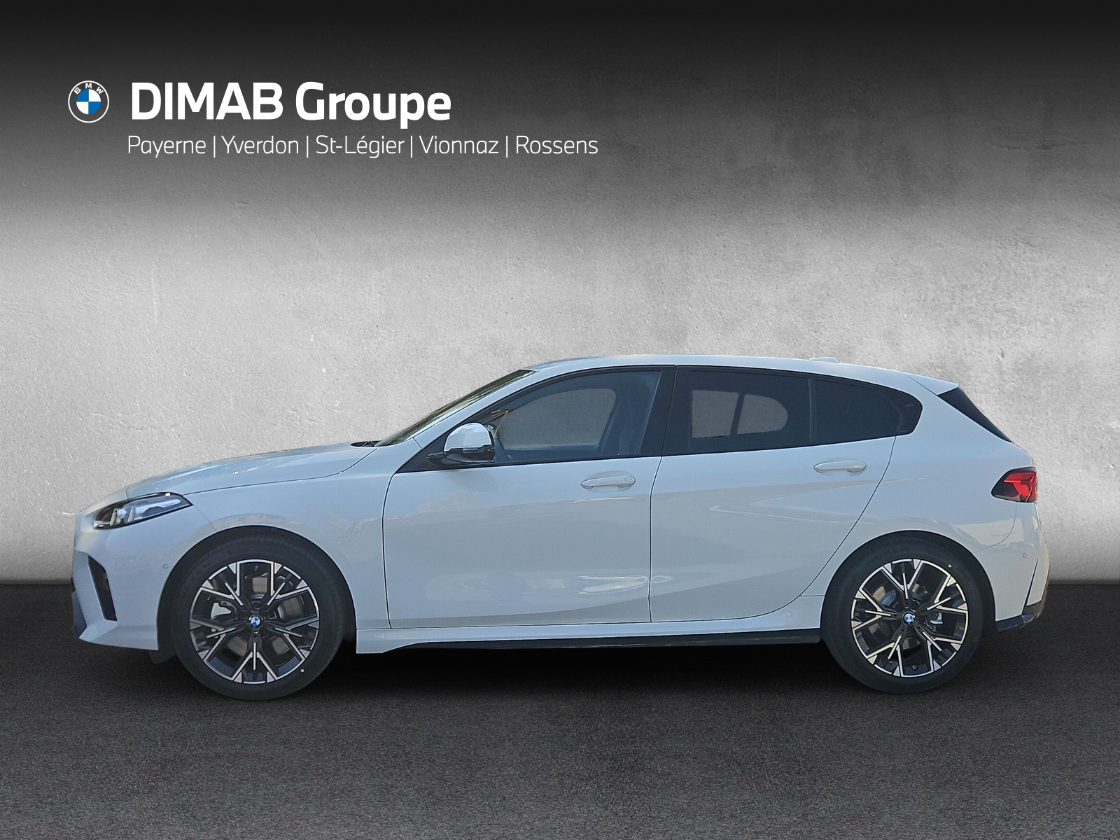BMW 123 xDrive M Sport Steptronic-showroom-element-1