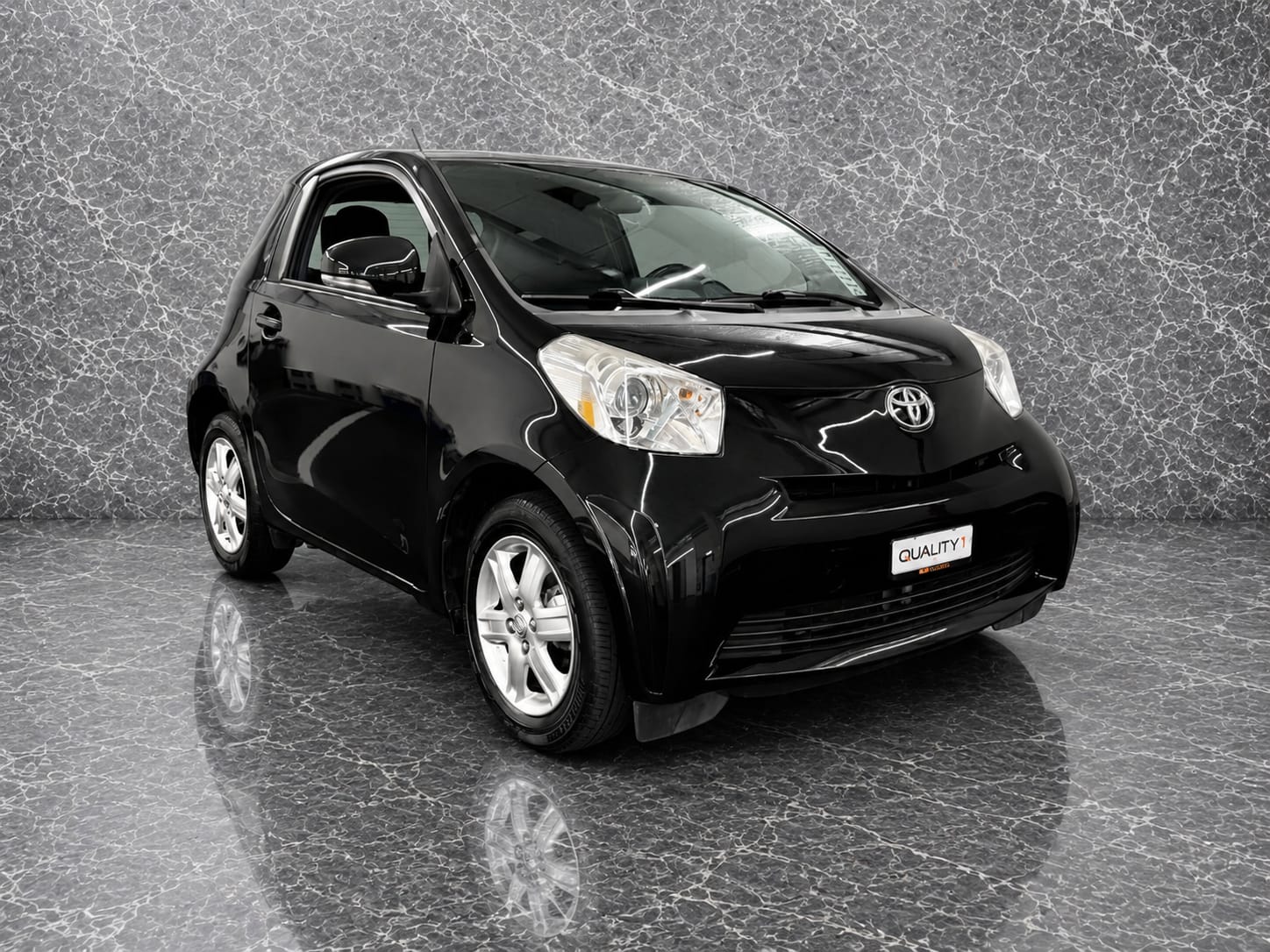 TOYOTA iQ2 1.0 VVT-i Multidrive