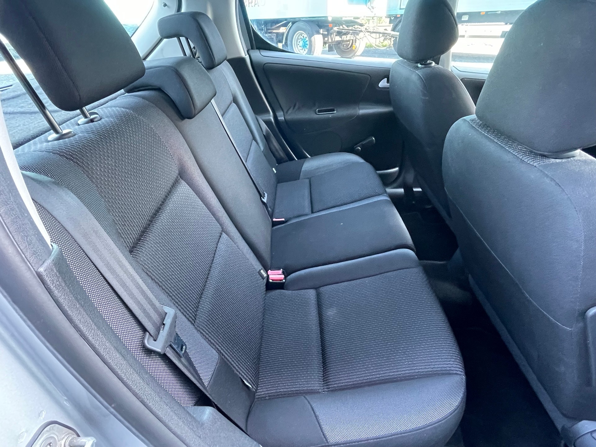 PEUGEOT 207 1.4 16V Trendy Clim-image-14