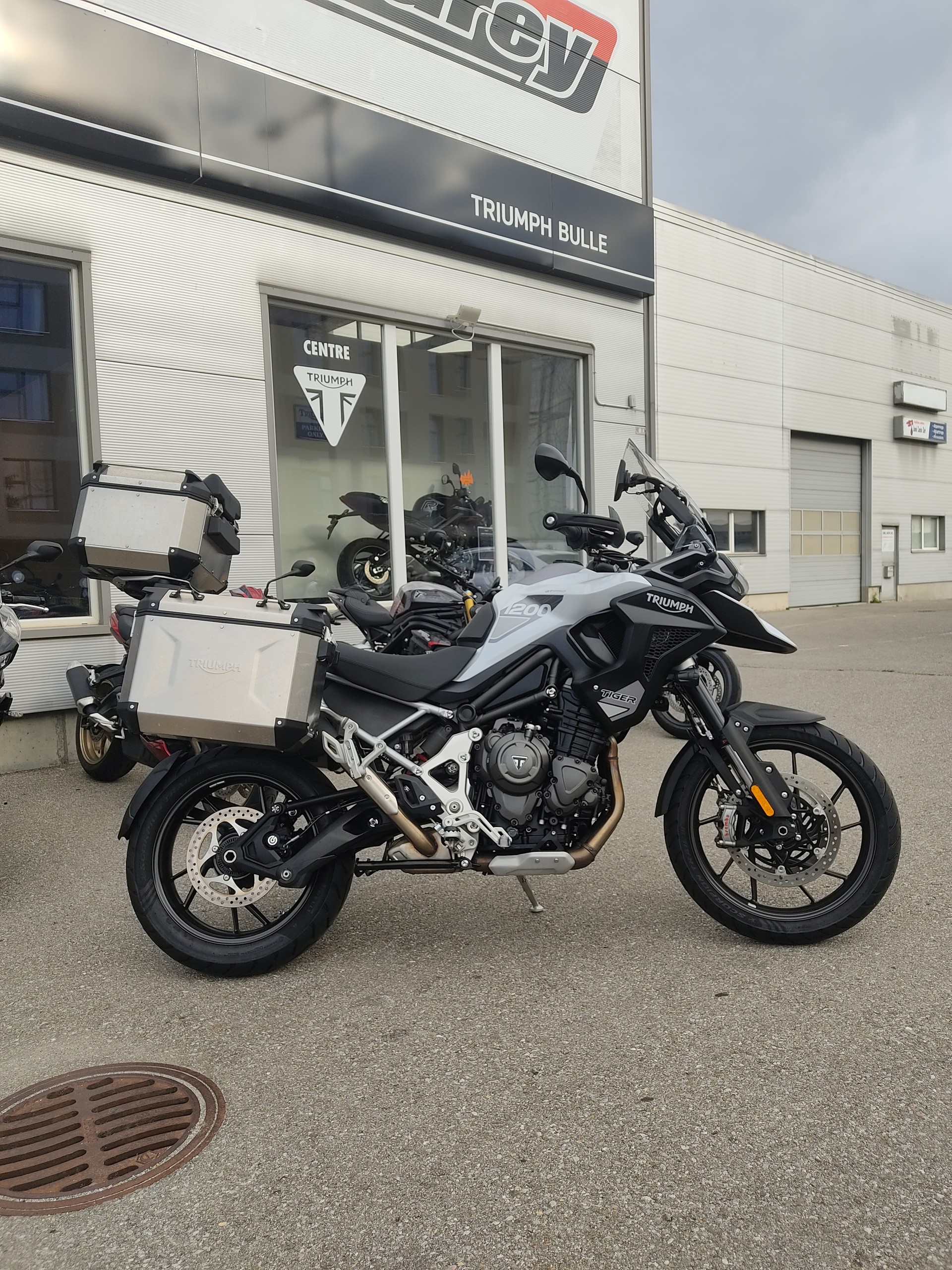 TRIUMPH Tiger 1200 GT Pro-image-1