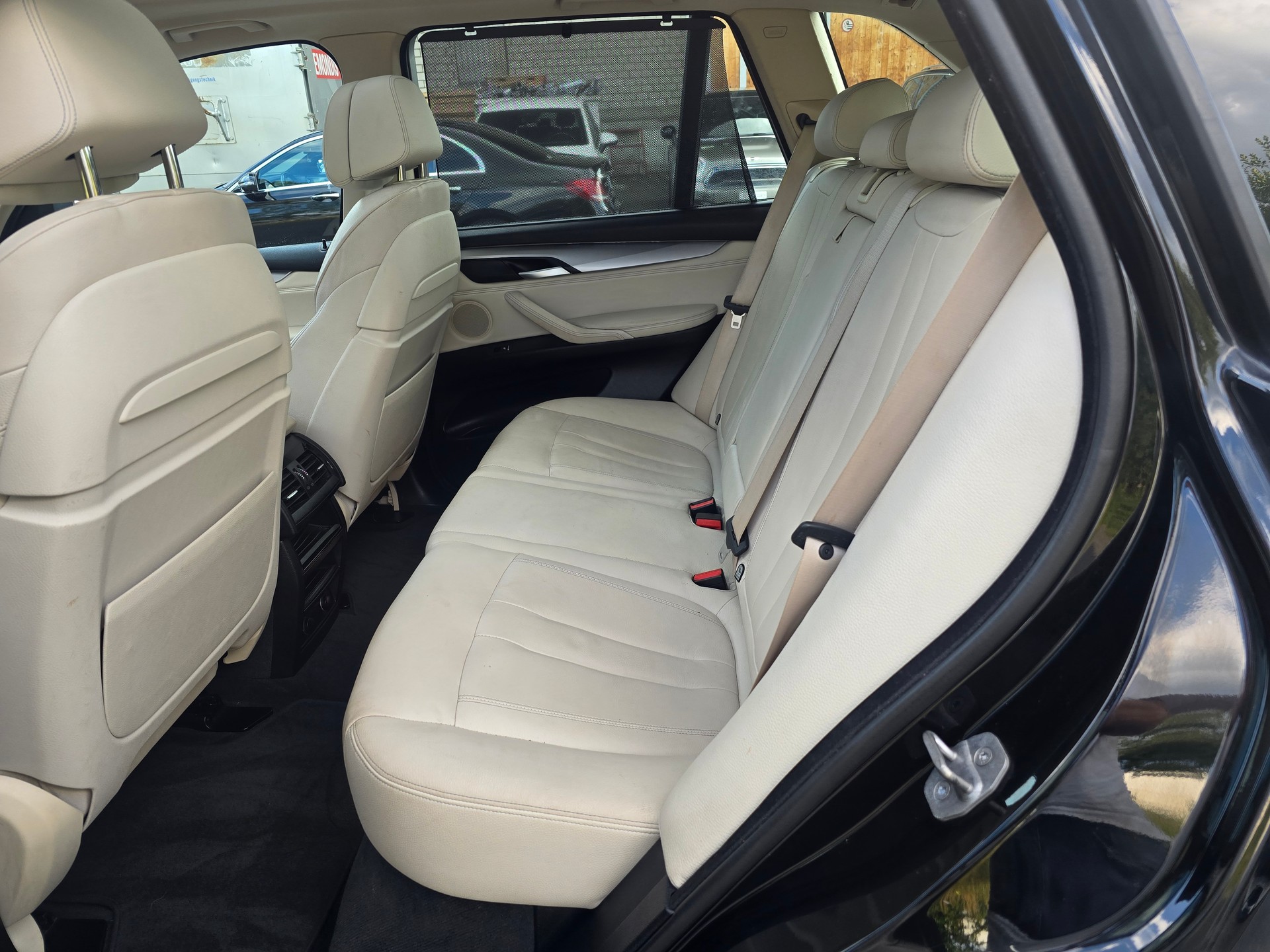 BMW X5 xDrive 30d Steptronic-image-16