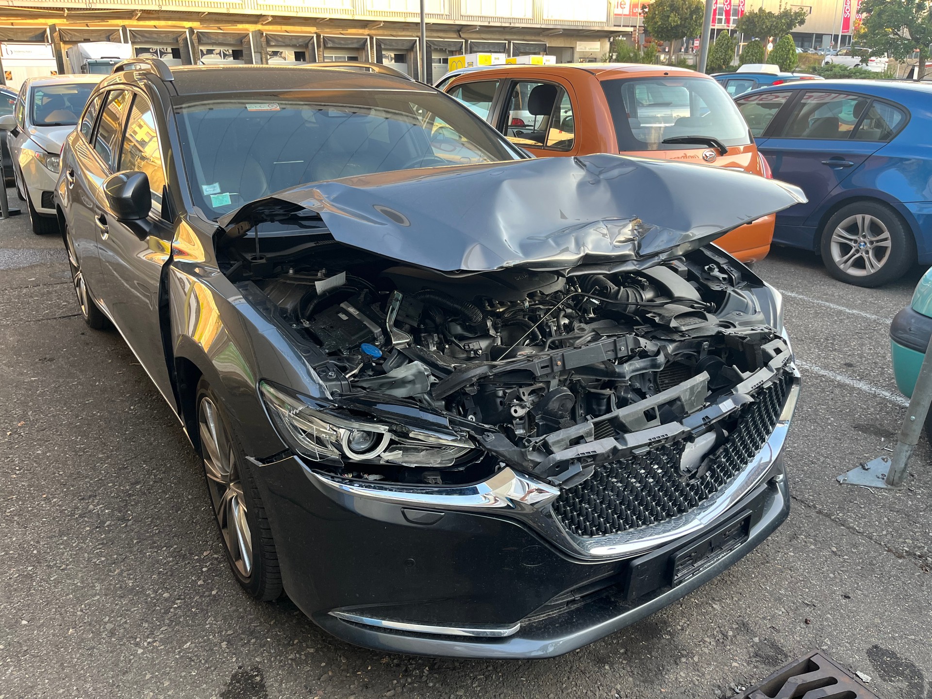 MAZDA 6 Sportwagon SKYACTIV-D 184 Revolution Automat AWD-image-1