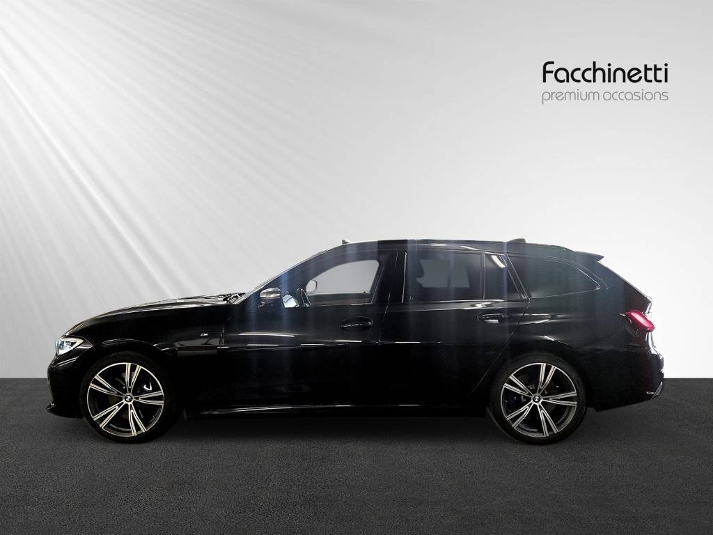 BMW M340i xDriveTouring Steptronic M Sport-showroom-element-2