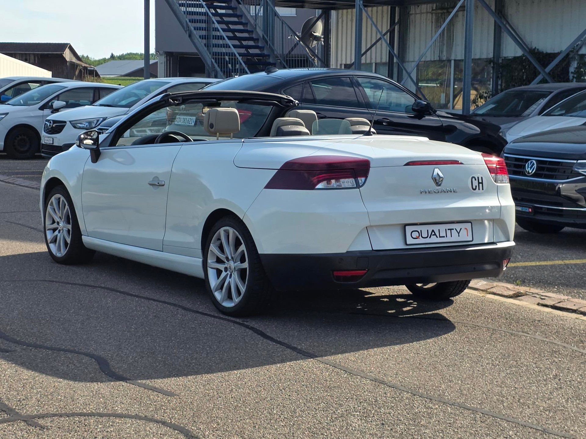 RENAULT Mégane CC 2.0 16V Dynamique CVT-image-8