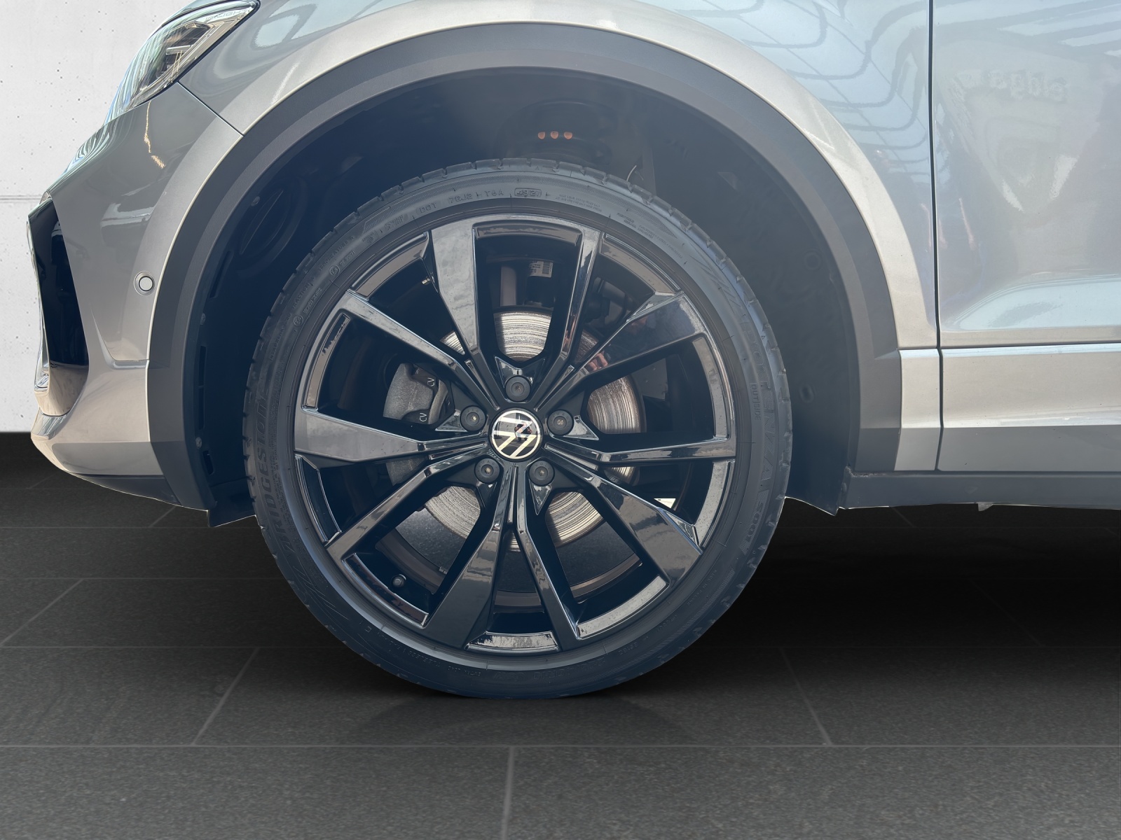 VW T-Roc 2.0 TSI R-Line DSG 4Motion mit AHK, Standheizung, Leder mit Memory-image-10
