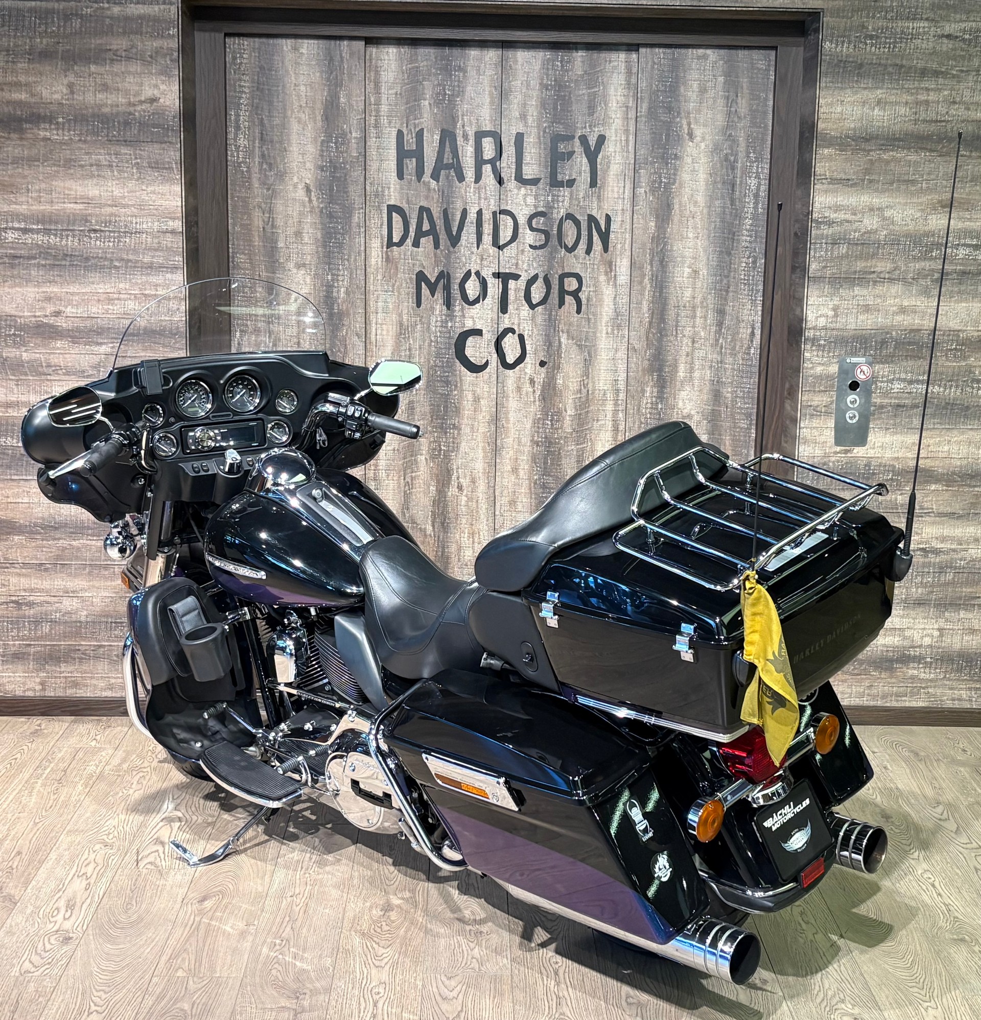 HARLEY-DAVIDSON FLHTK Electra Glide Ultra Limited-image-4