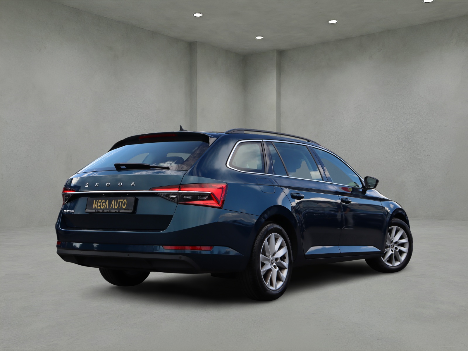 SKODA Superb Combi 2.0 TDi Ambition DSG-showroom-element-3