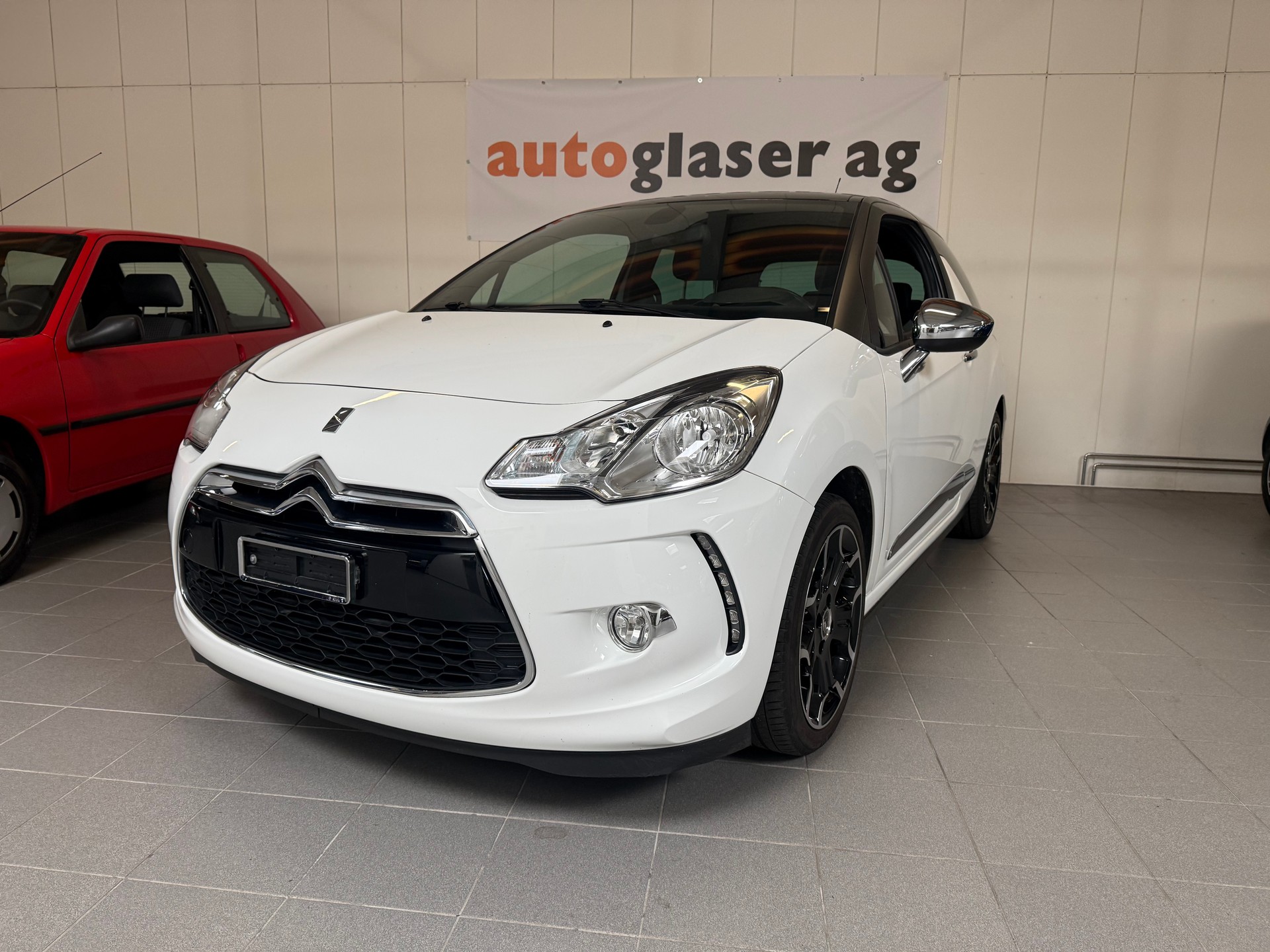 DS AUTOMOBILES DS3 1.6 THP Sport Chic-showroom-element-1