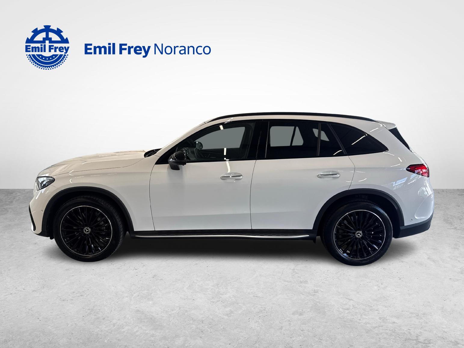 MERCEDES-BENZ GLC 450 d AMG Line 4matic + Gancio traino elettrico e Pneumatici invernali-showroom-element-1