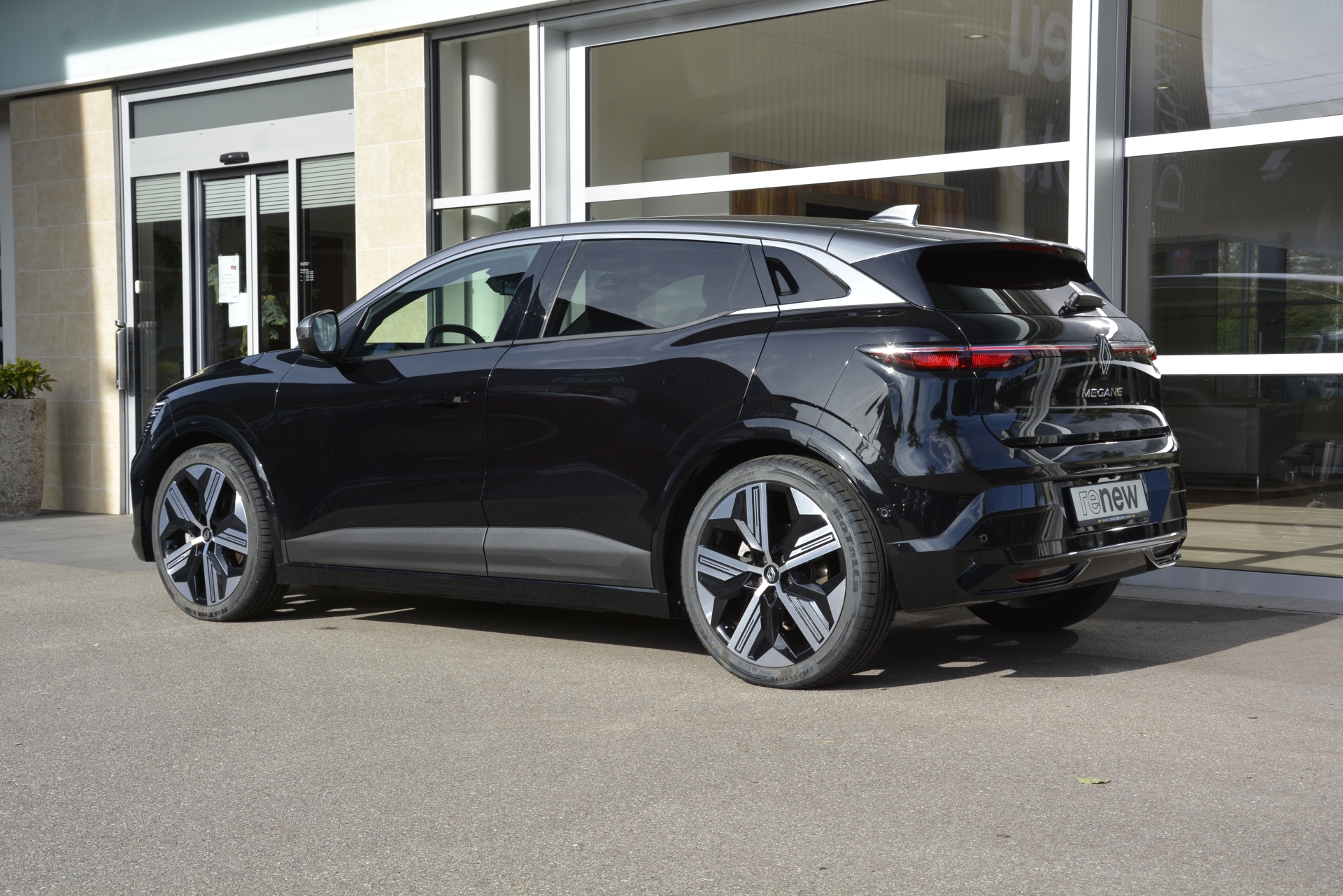 RENAULT Megane-image-3