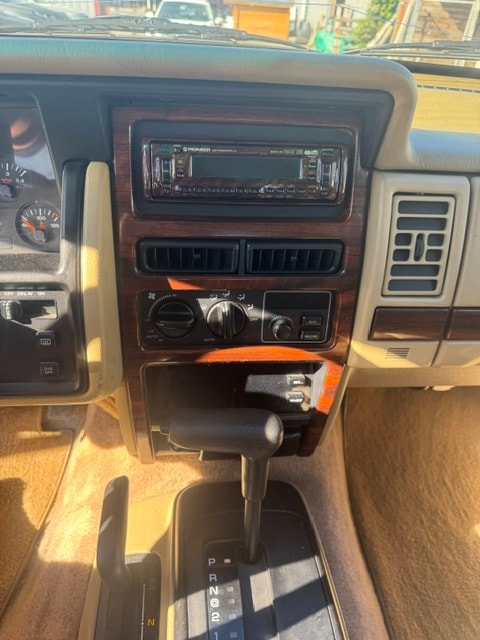 JEEP Grand Cherokee 5.2 Limited Automatic-image-11