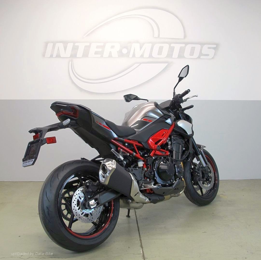 KAWASAKI Z900-image-5