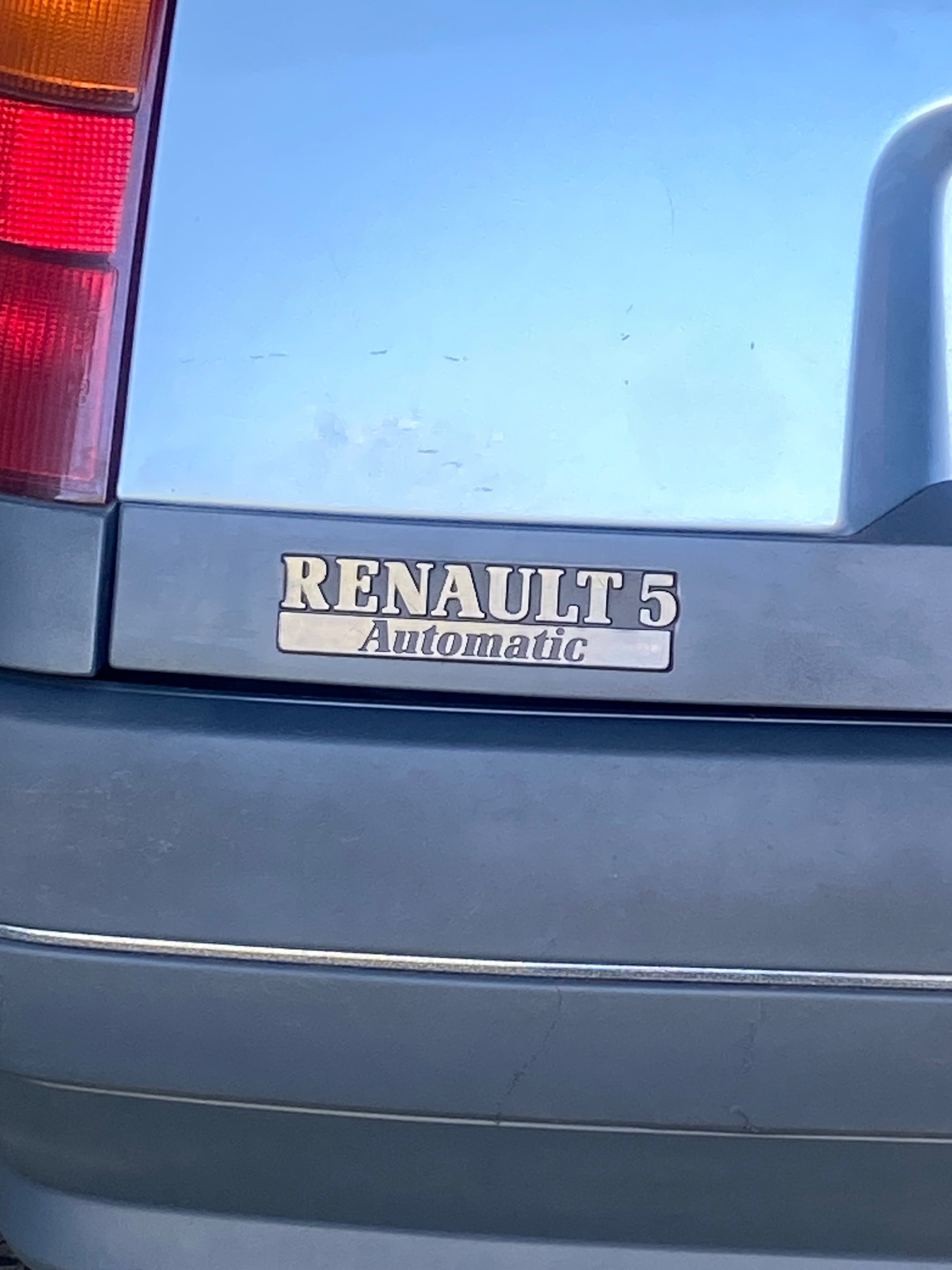 RENAULT R5-image-9