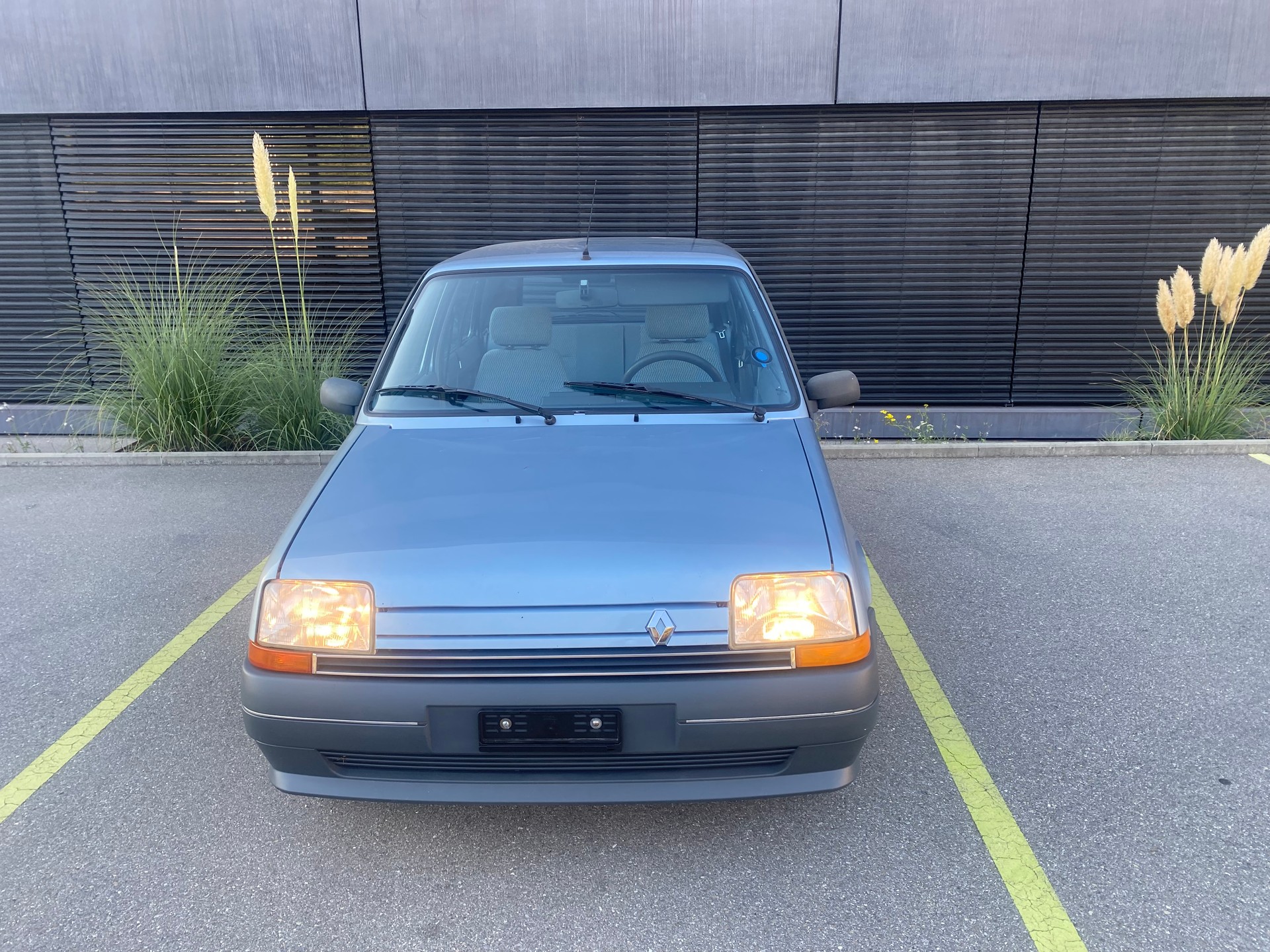 RENAULT R5-image-3