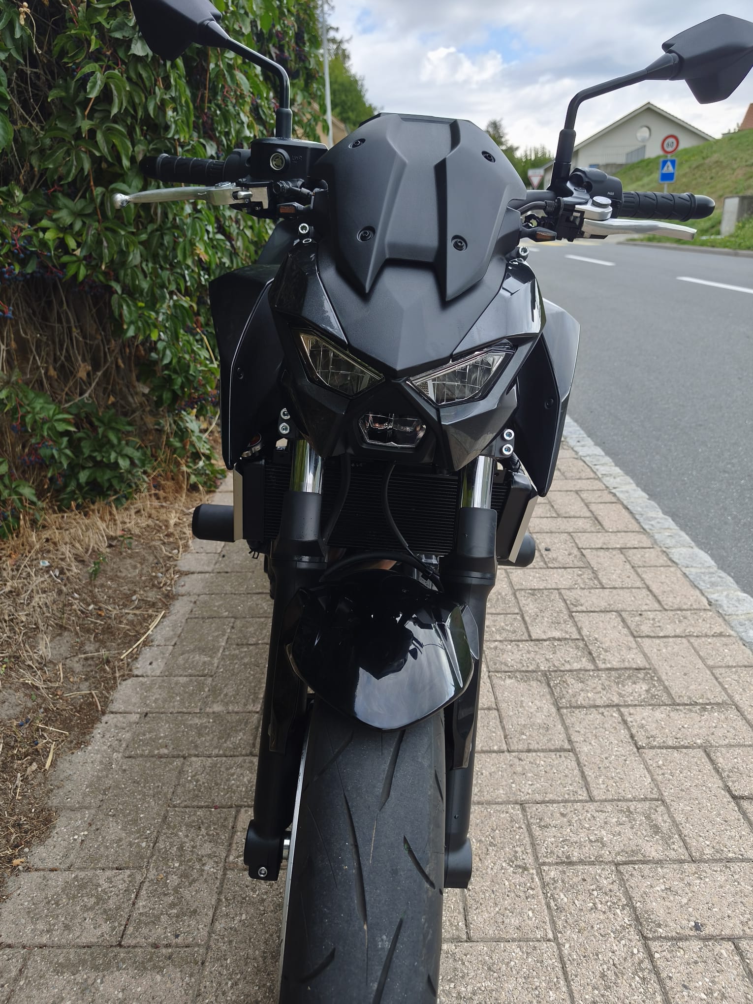 KAWASAKI Z 650-image-9