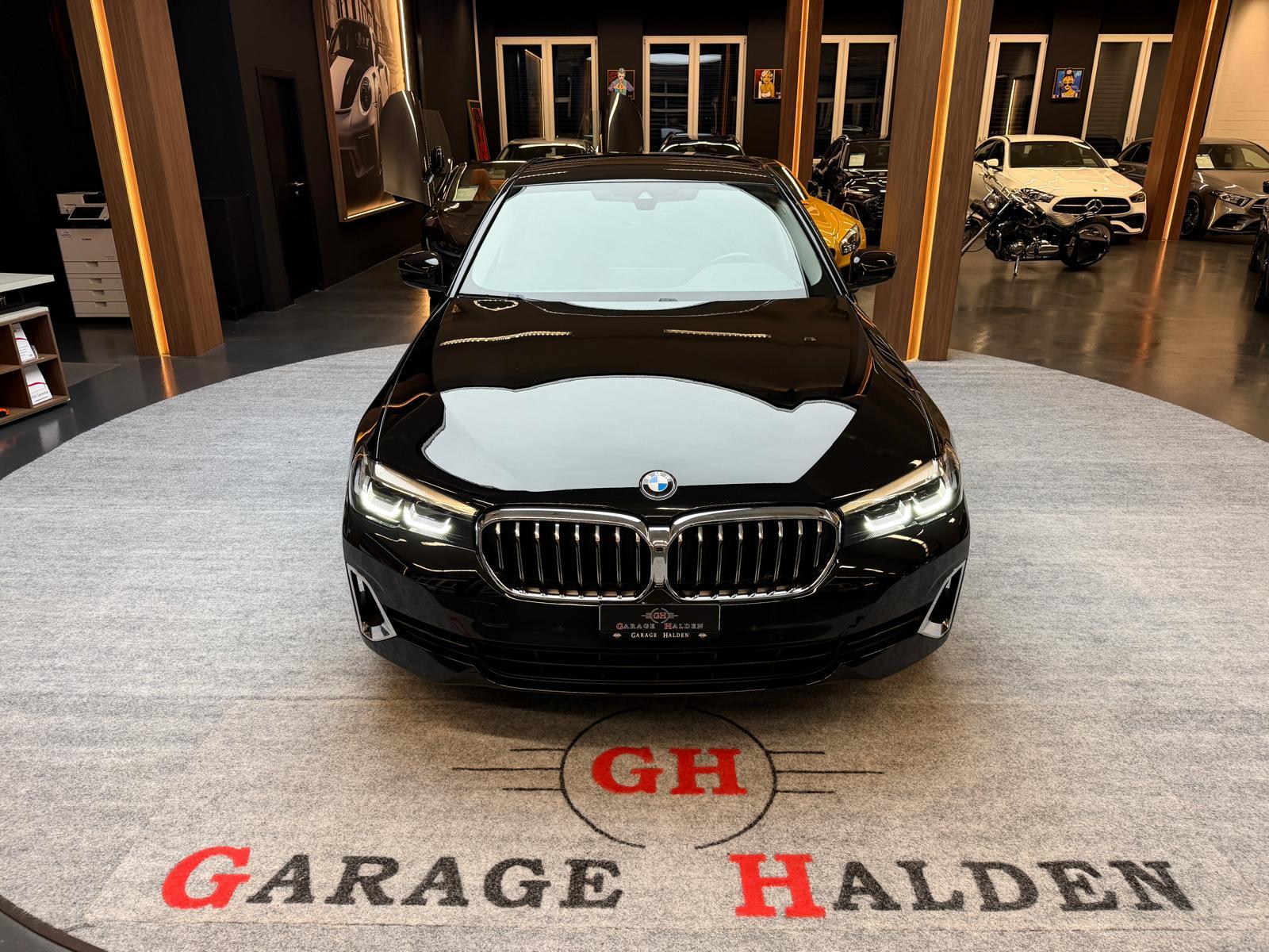 BMW 5er Reihe G30 520d xDrive-showroom-element-1